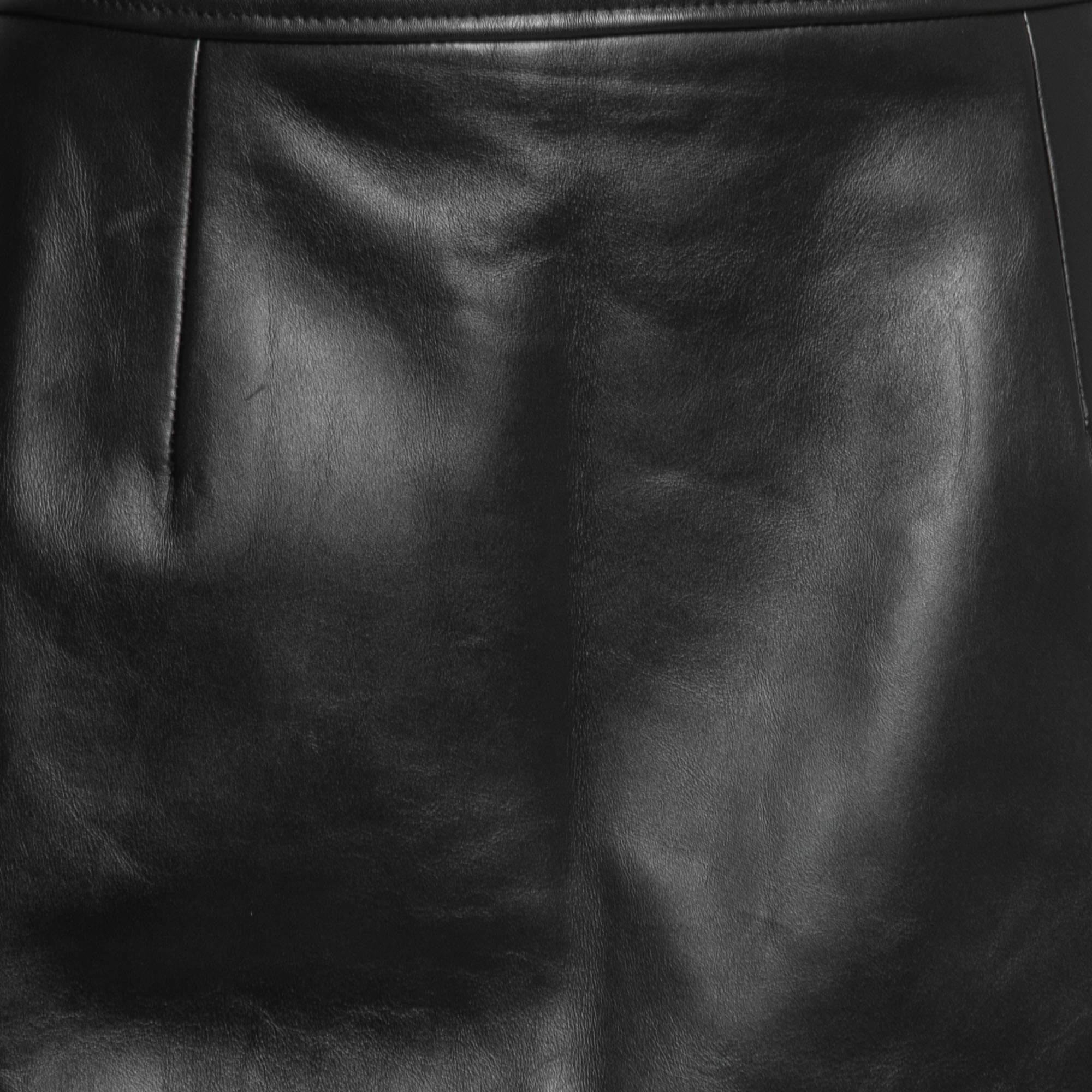Burberry Black Leather Cut Out Pencil Skirt S For Sale 2
