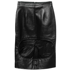 Burberry - Jupe fourreau en cuir noir à découpes, taille XS