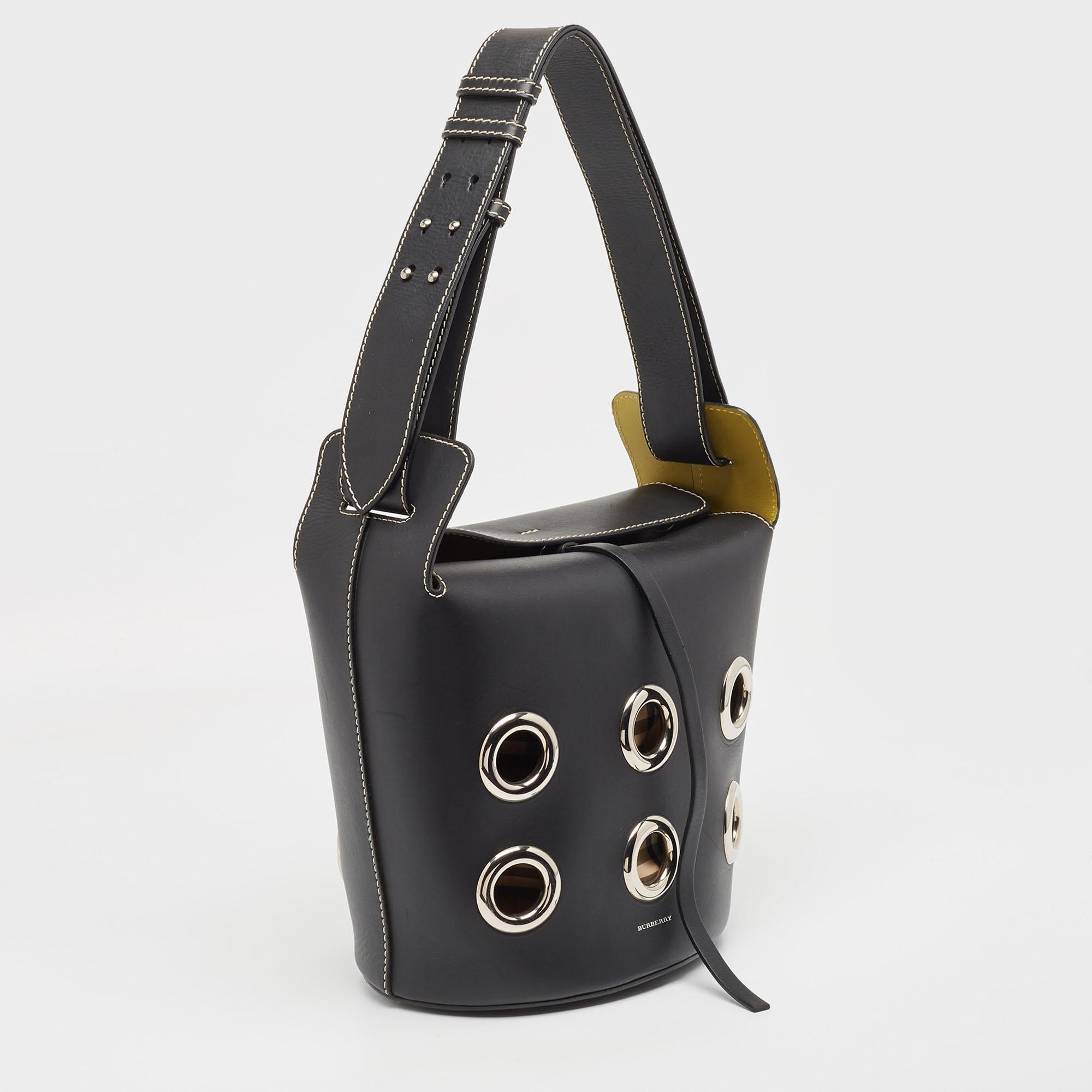Women's Burberry Black Leather Grommet Bucket Bag