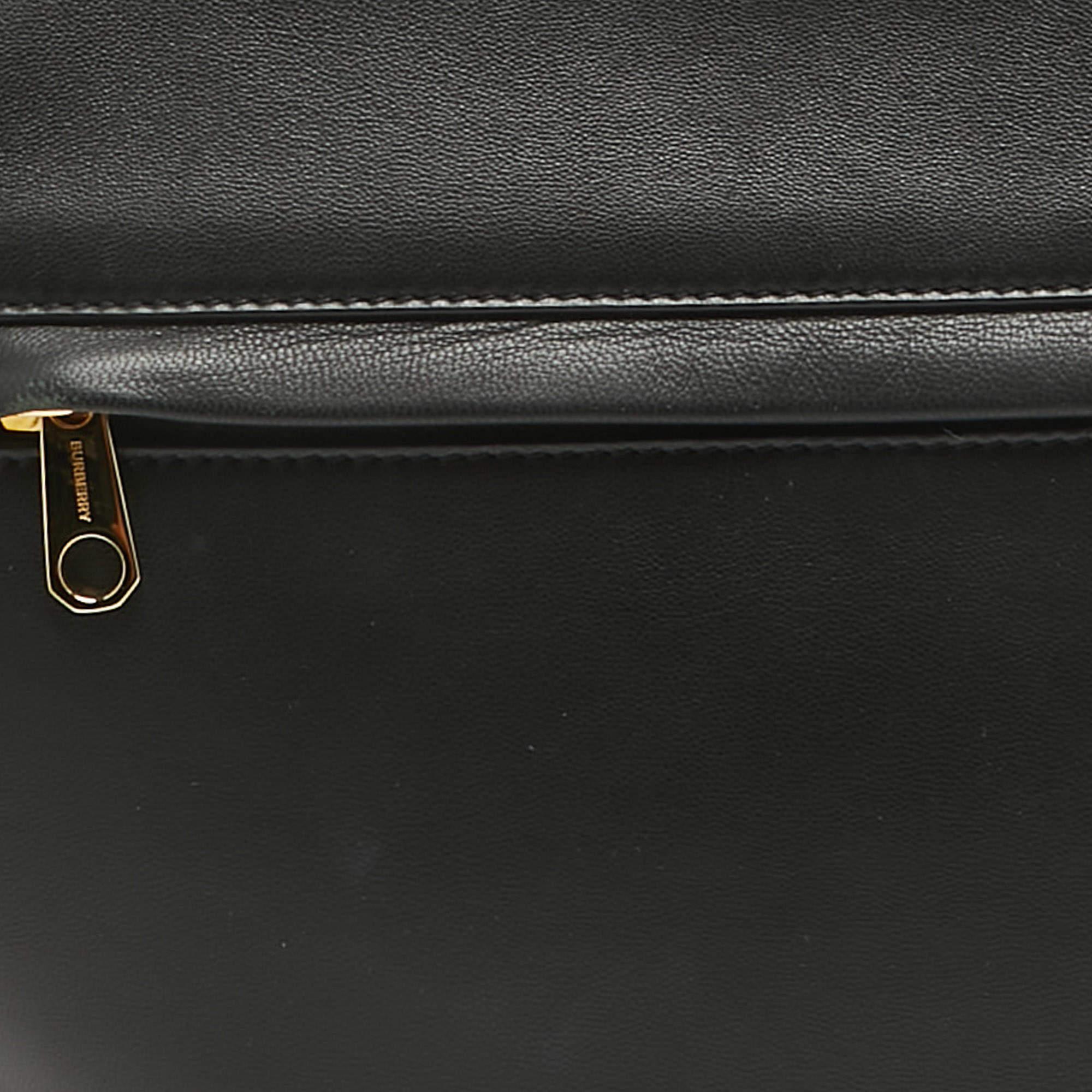 Women's Burberry Black Leather Large Olympia Shoulder Bag For Sale