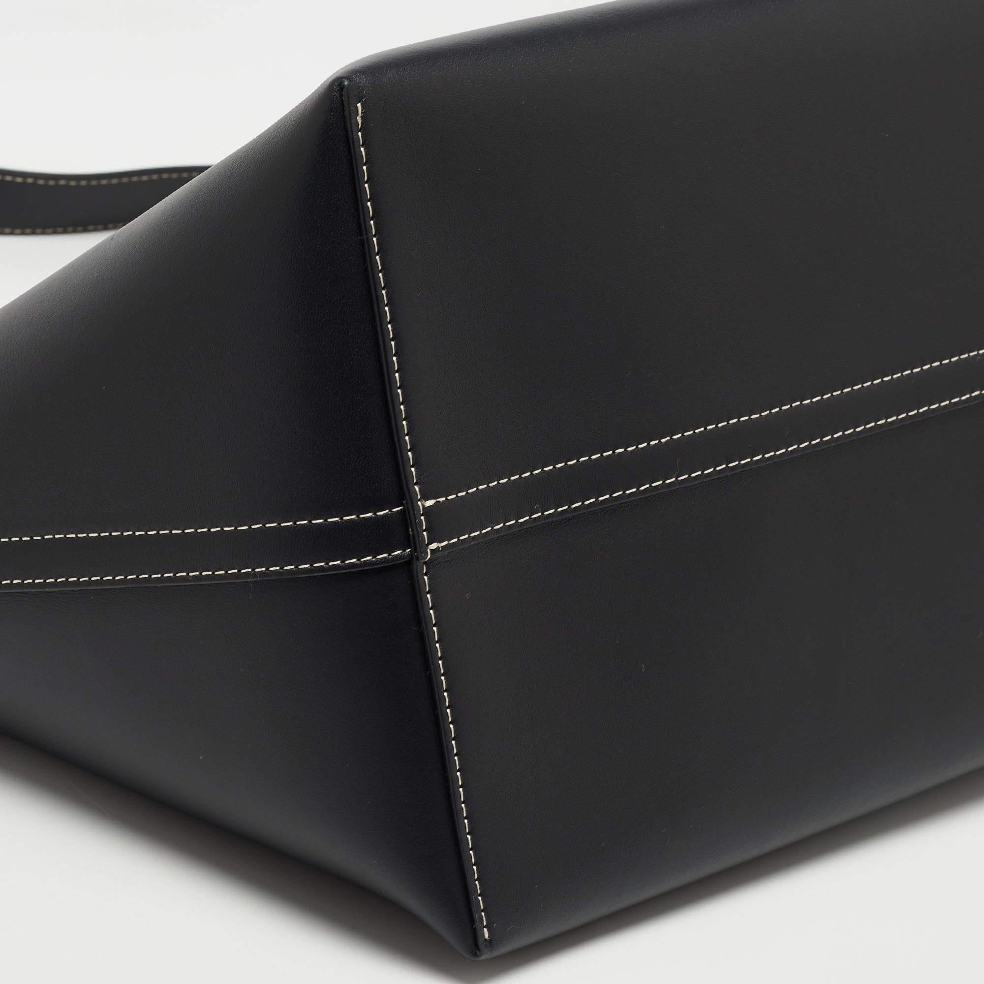 Burberry Black Leather Medium Soft Pocket Tote 8