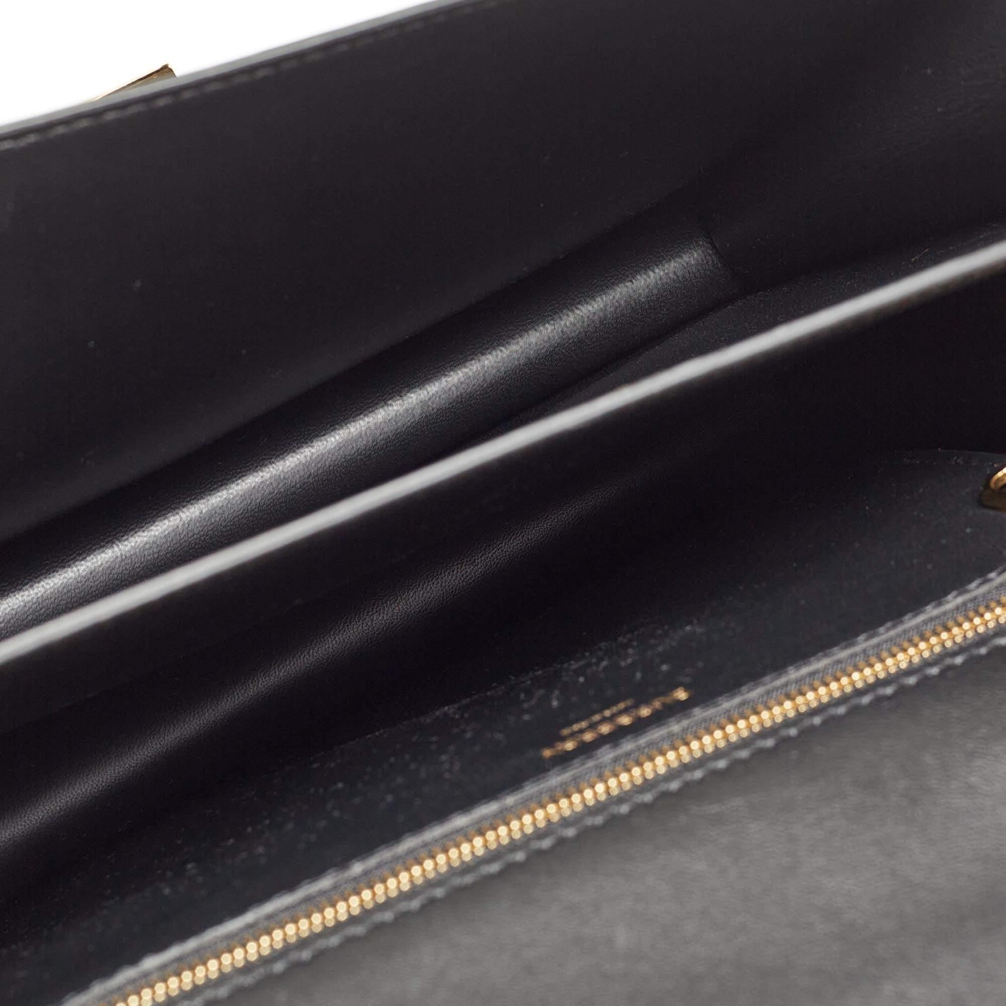 Burberry Black Leather Medium TB Shoulder Bag For Sale 7