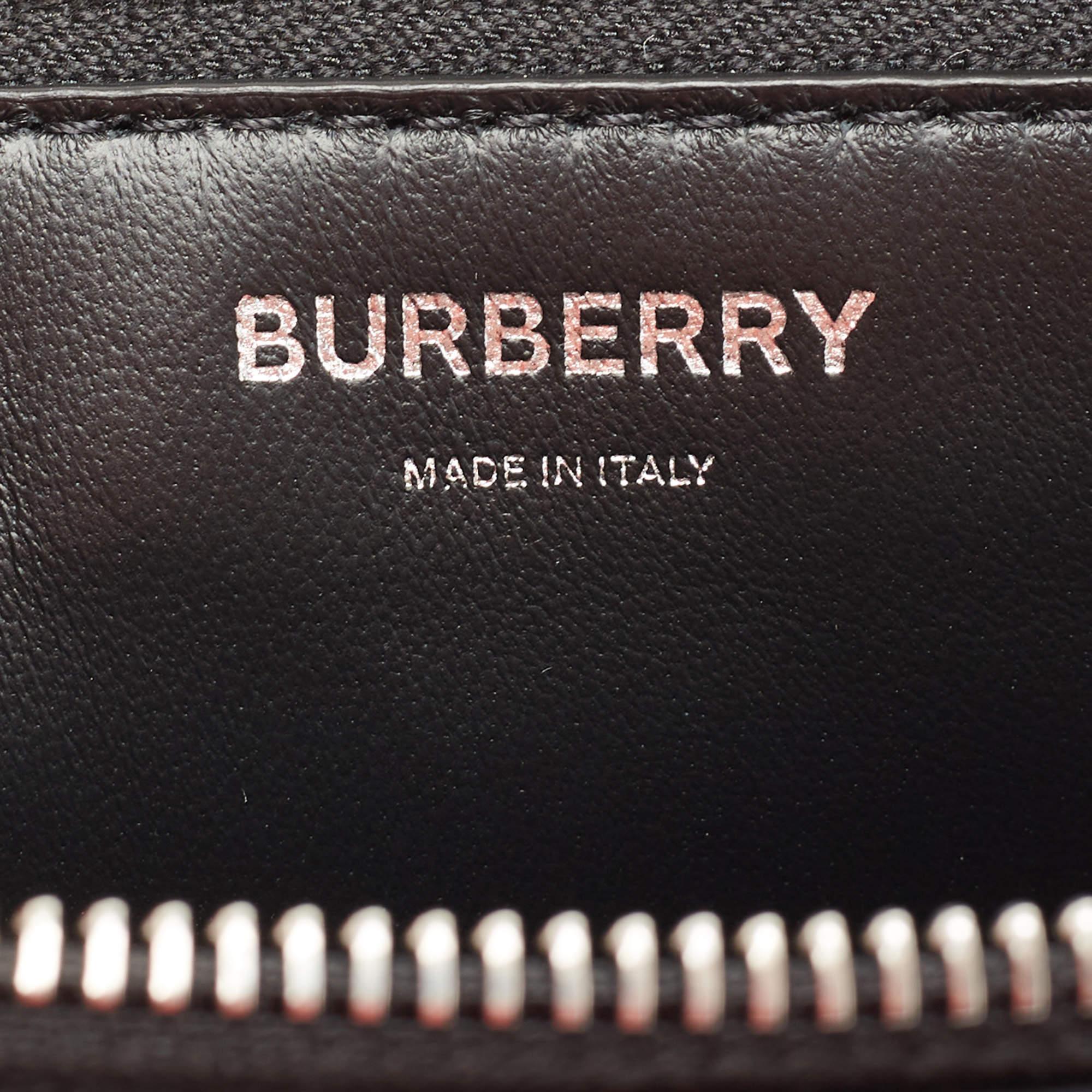 Burberry Black Leather Oscar Zip Pouch 7