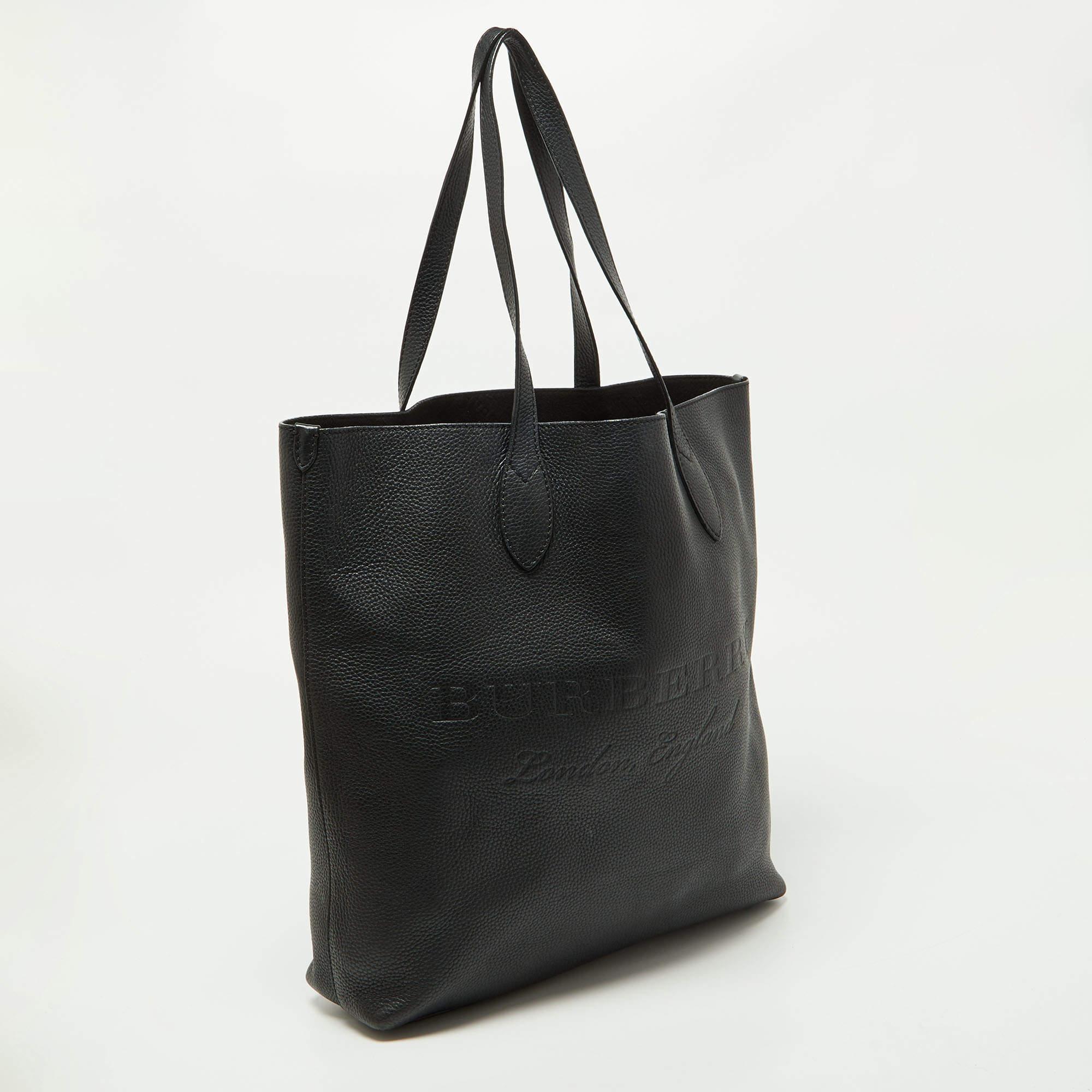 Burberry Black Leather Remington Shopper Tote In Fair Condition In Dubai, Al Qouz 2