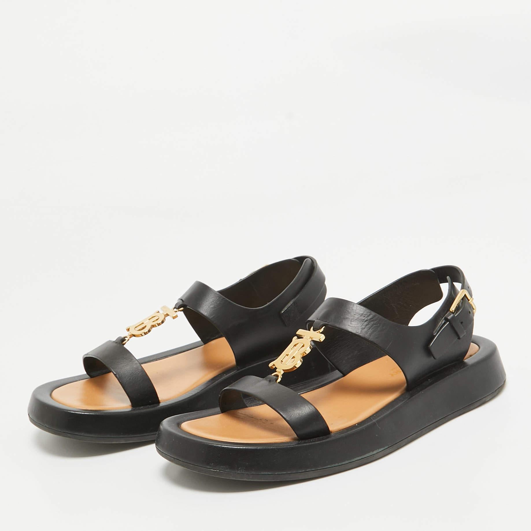 Questi sandali vi offriranno lusso e comfort. Realizzate con materiali di qualità, sono disponibili in una tonalità versatile e sono dotate di comode solette.