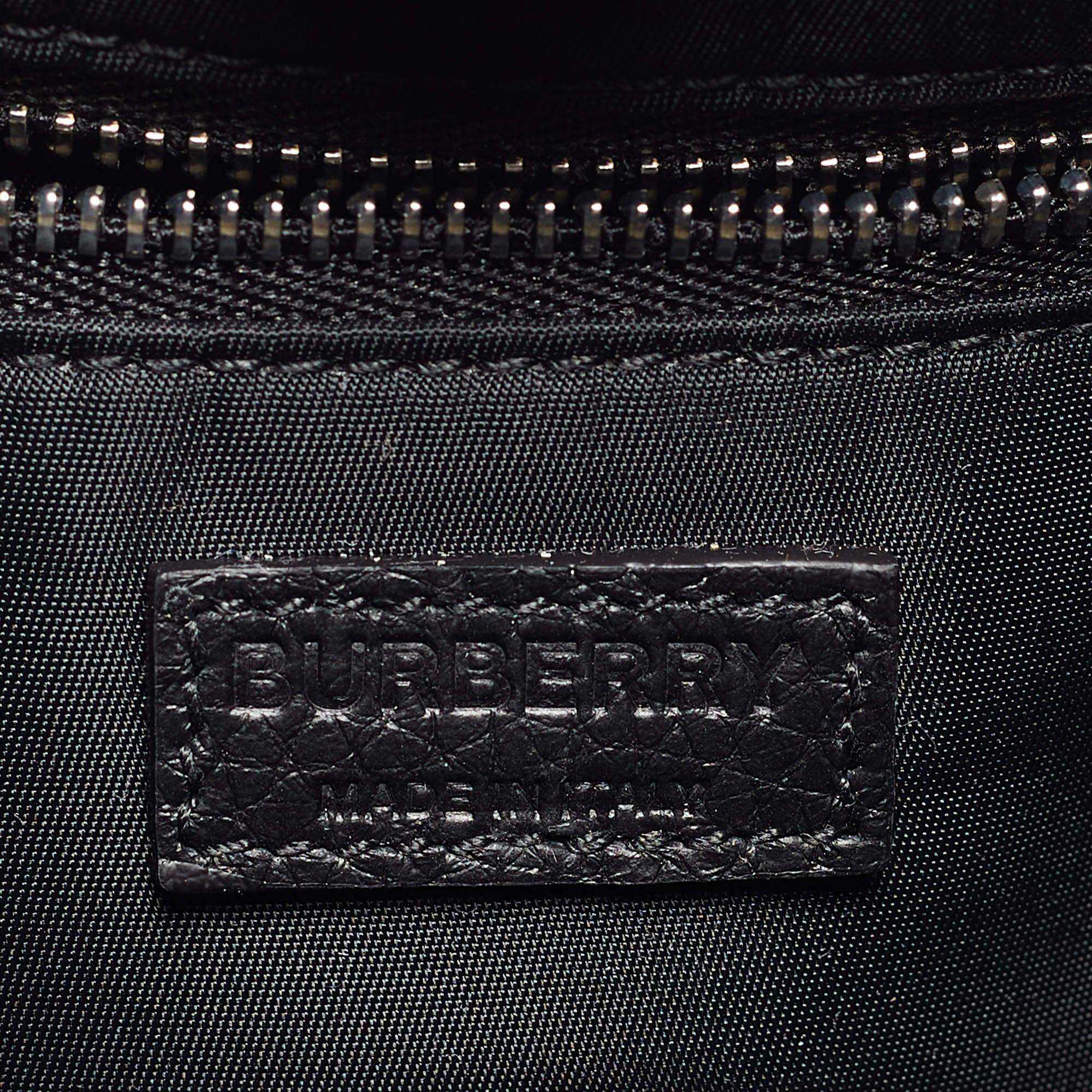 Burberry - Petit sac à dos Lorne en cuir noir Pour femmes en vente