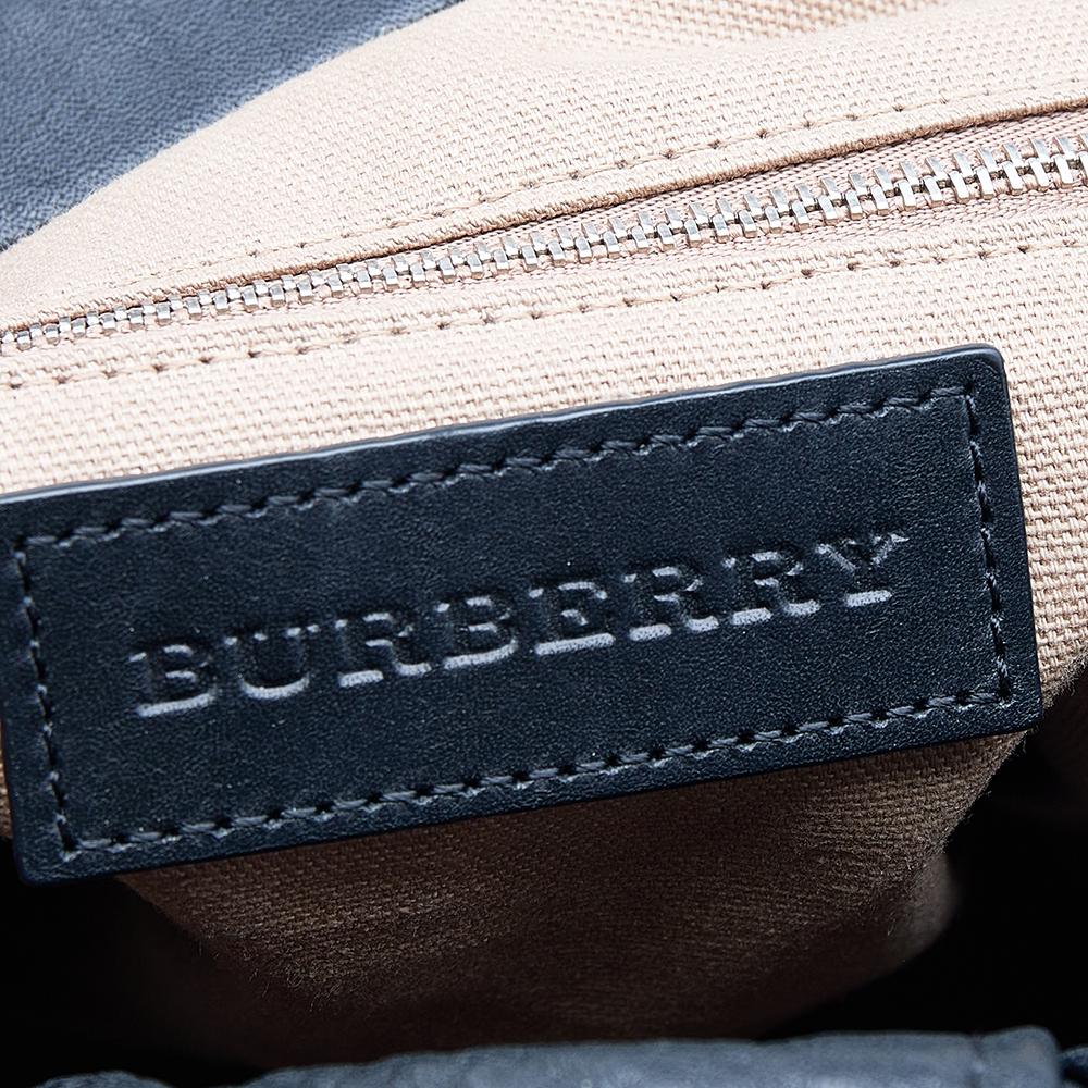 Burberry Black Leather Susanna Bucket Bag In Good Condition In Dubai, Al Qouz 2