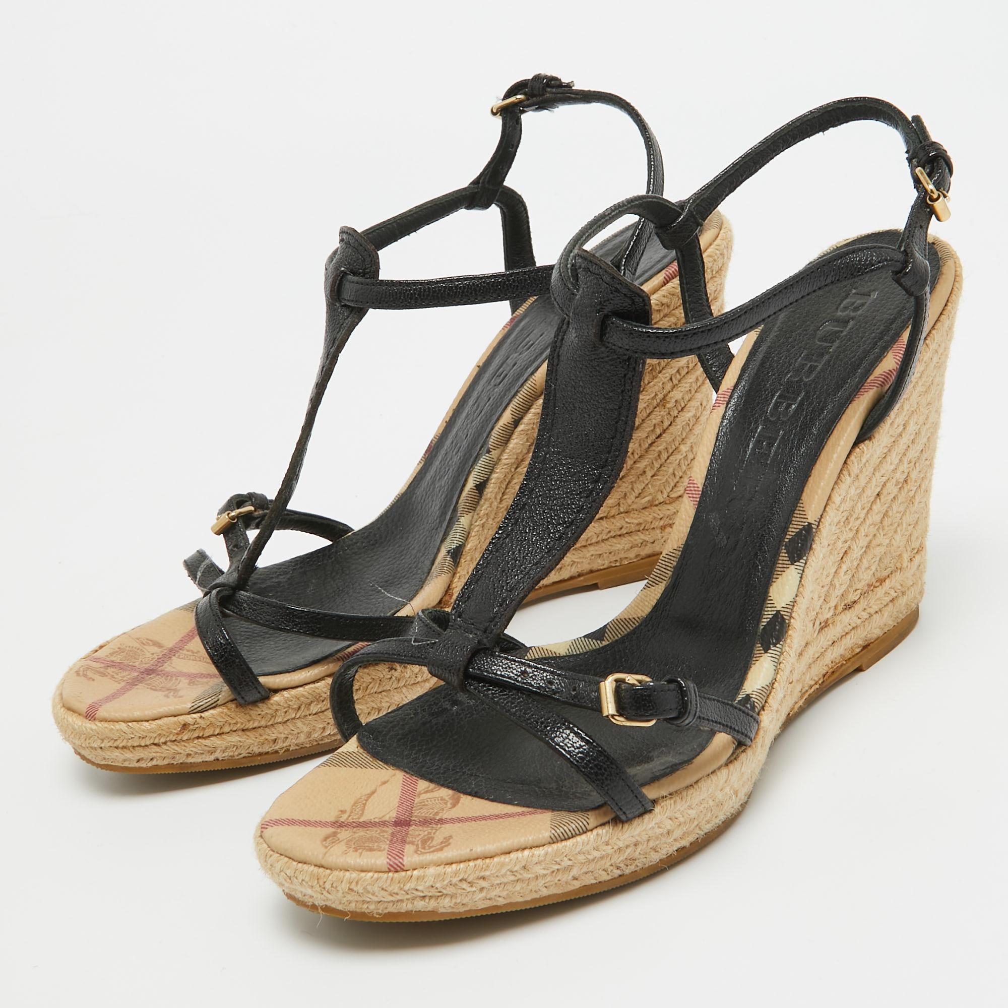 Estas sandalias enmarcarán sus pies de forma elegante. Fabricados con materiales de calidad, presentan un diseño elegante y unas plantillas cómodas.