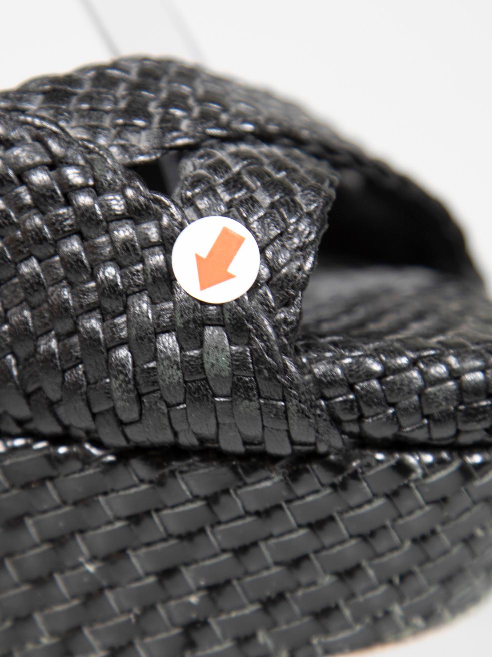 Burberry Black Leather Woven Heel Sandals Size IT 38.5 For Sale 2