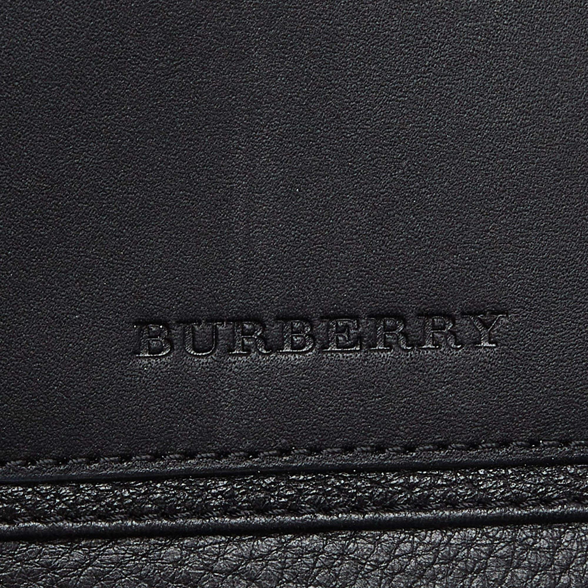 Burberry Black Leather Zip Bifold Wallet 4