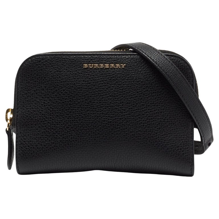 Burberry Black Leather Zip Crossbody Bag For Sale at 1stDibs