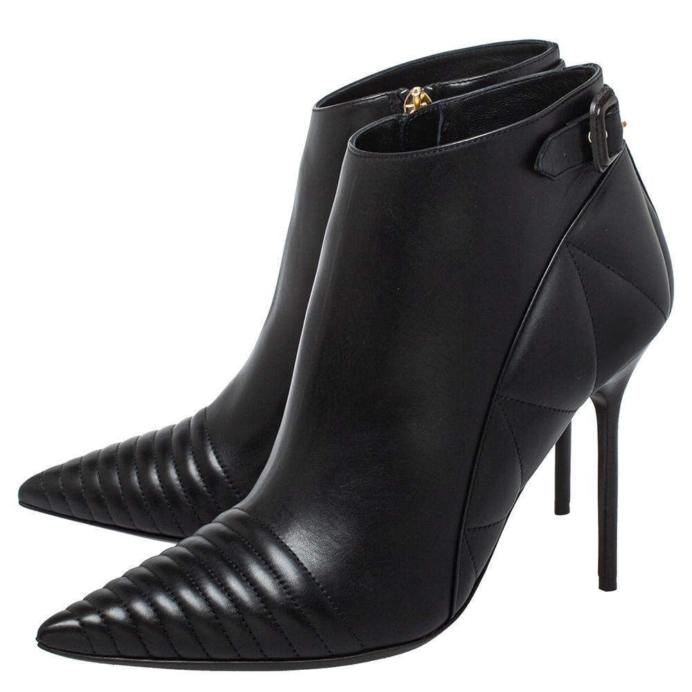 Burberry Black Leather Zipper Detail Ankle Boots Size 40 3