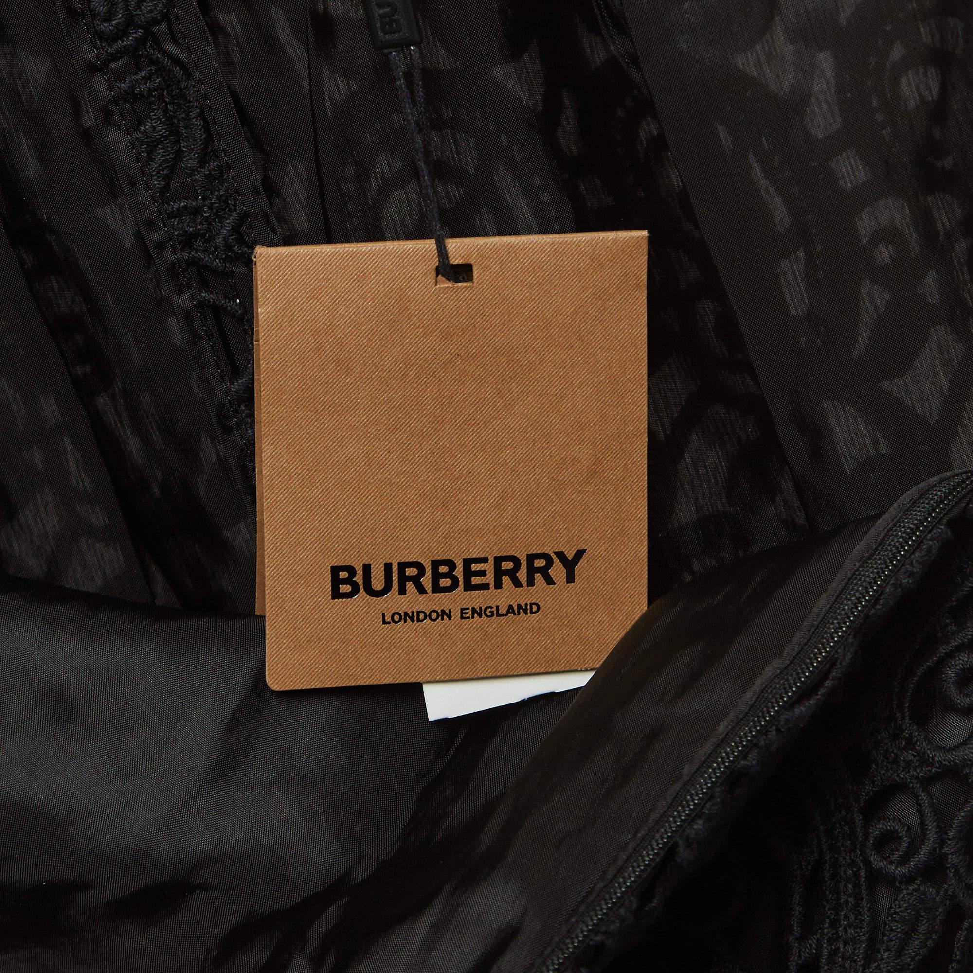 Women's Burberry Black Macrame Lace Midi Pencil Skirt M For Sale