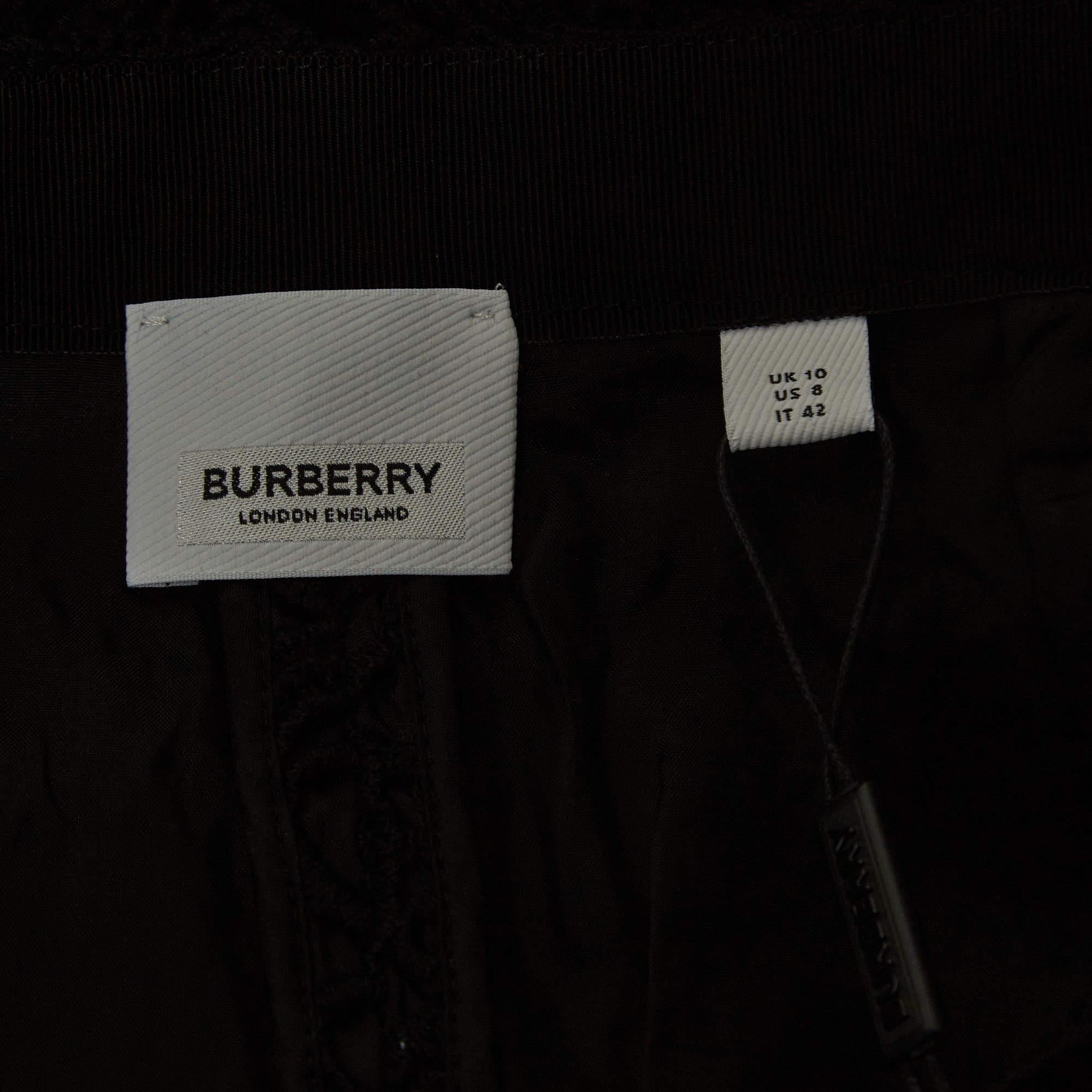 Burberry Black Macrame Lace Midi Pencil Skirt M For Sale 2