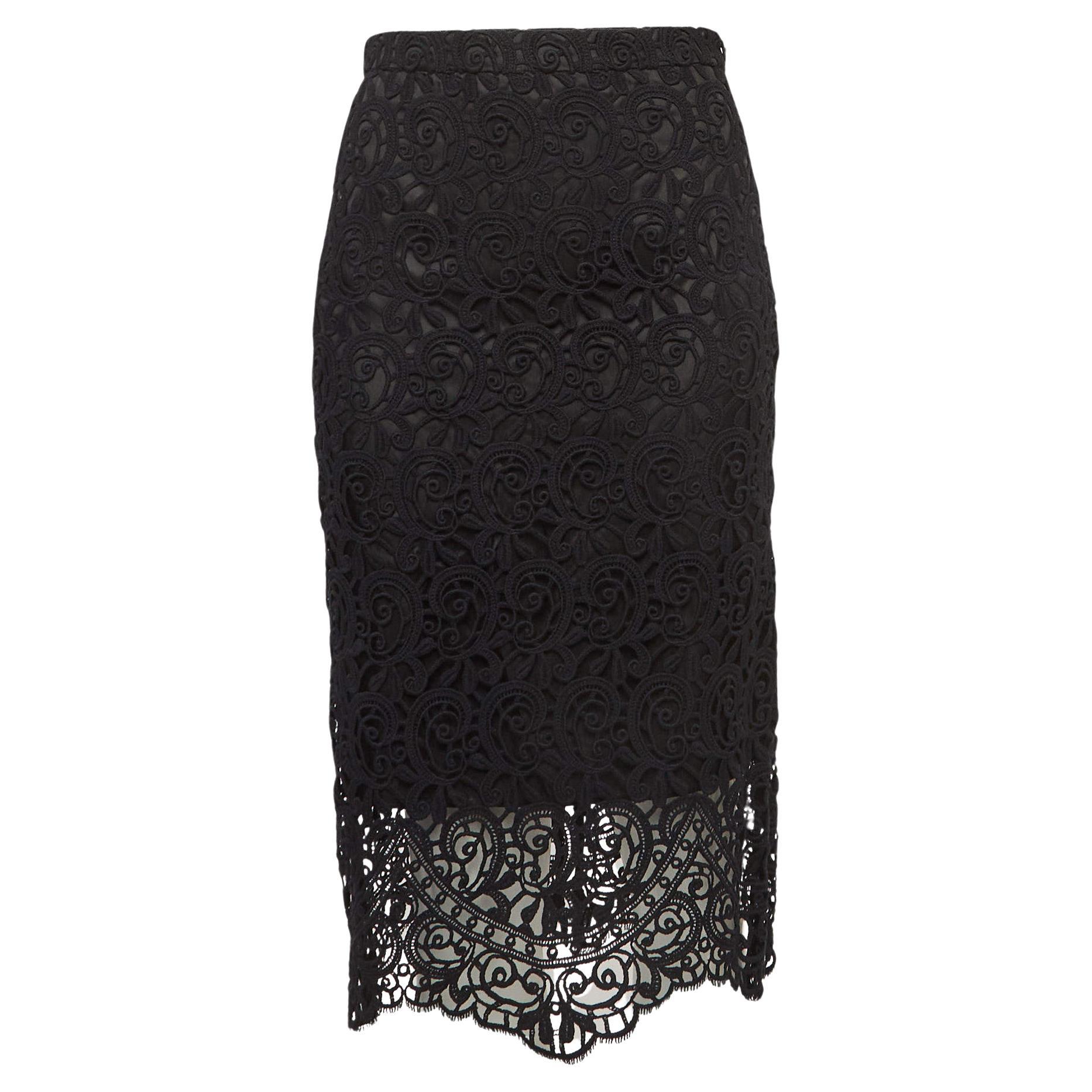 Burberry Black Macrame Lace Midi Pencil Skirt M For Sale