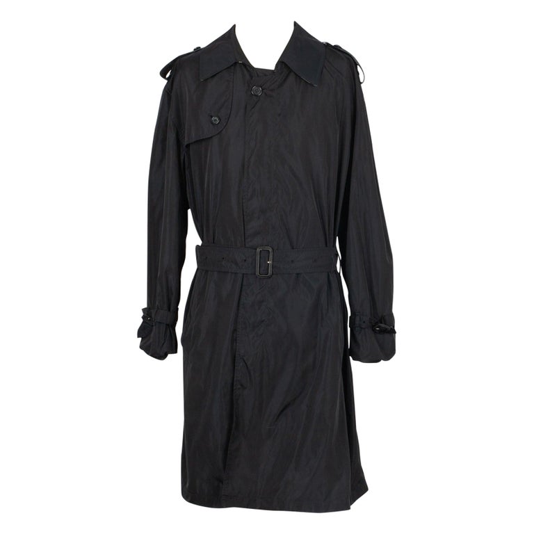 Trench da uomo Burberry nero con cintura in vendita su 1stDibs Italia