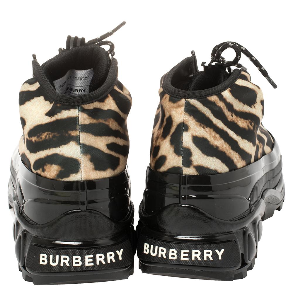 burberry arthur lace-up sneakers
