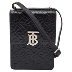 Burberry Robin Umhängetasche aus schwarzem Leder mit Monogramm geprägtem Monogramm