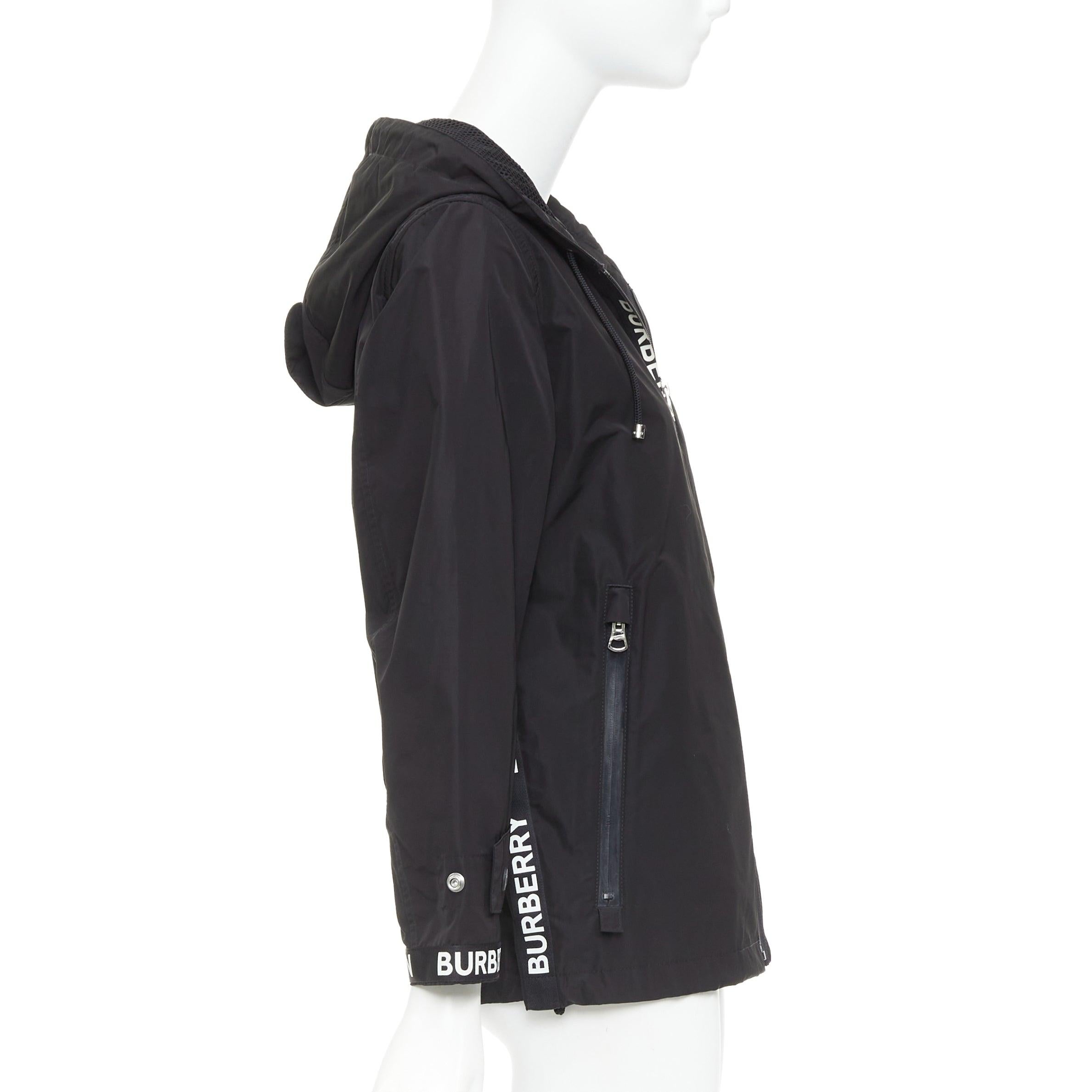 Burberry veste coupe-vent à capuche en nylon noir avec logo IT34 XXS Pour femmes en vente