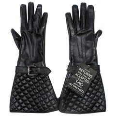 Burberry Black Patent Aged Leather Buckle Detail Gloves 