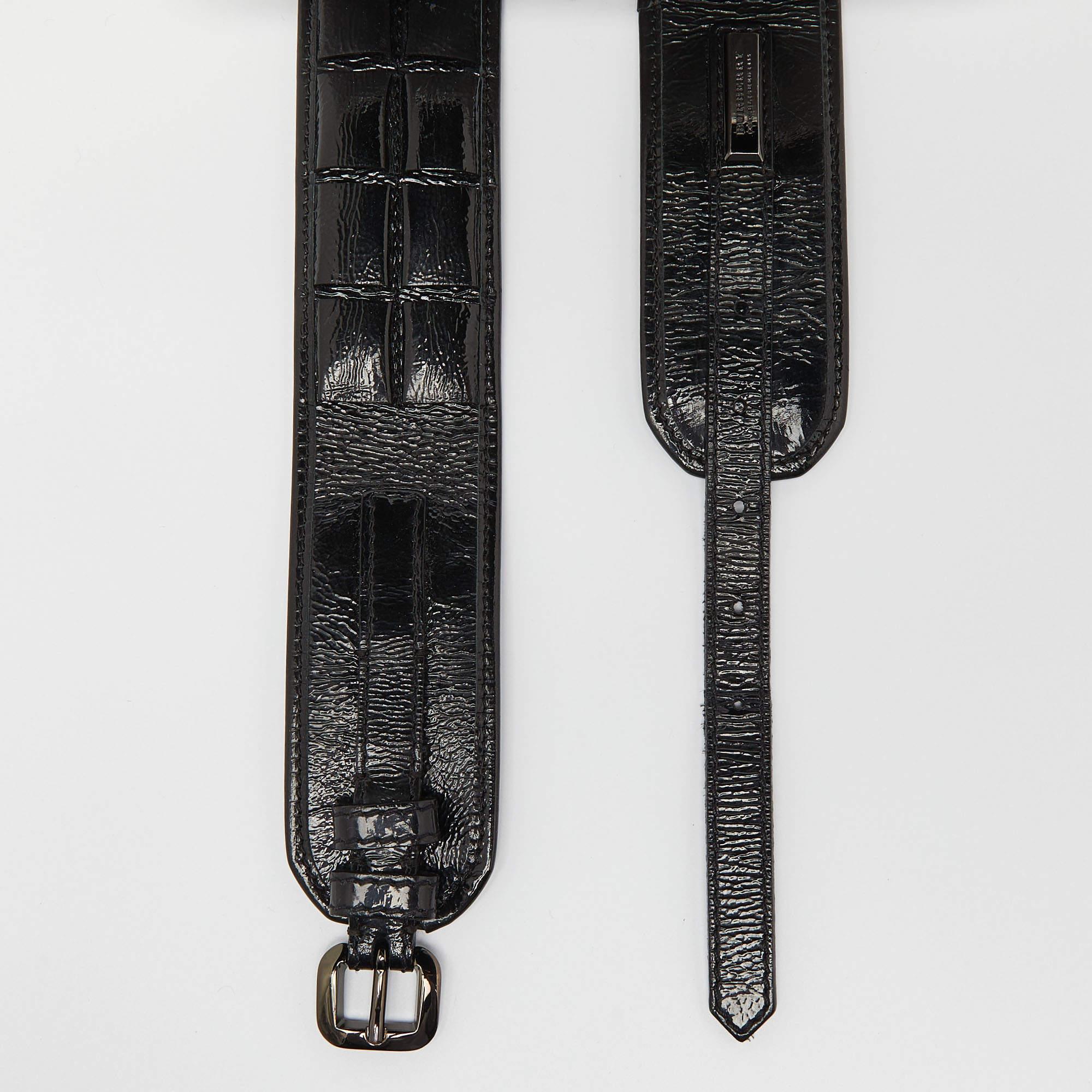 A classic add on to your collection of belts is this designer piece. Cut to a convenient length the belt has a smooth finish and a sturdy build. It will continually complement your style.