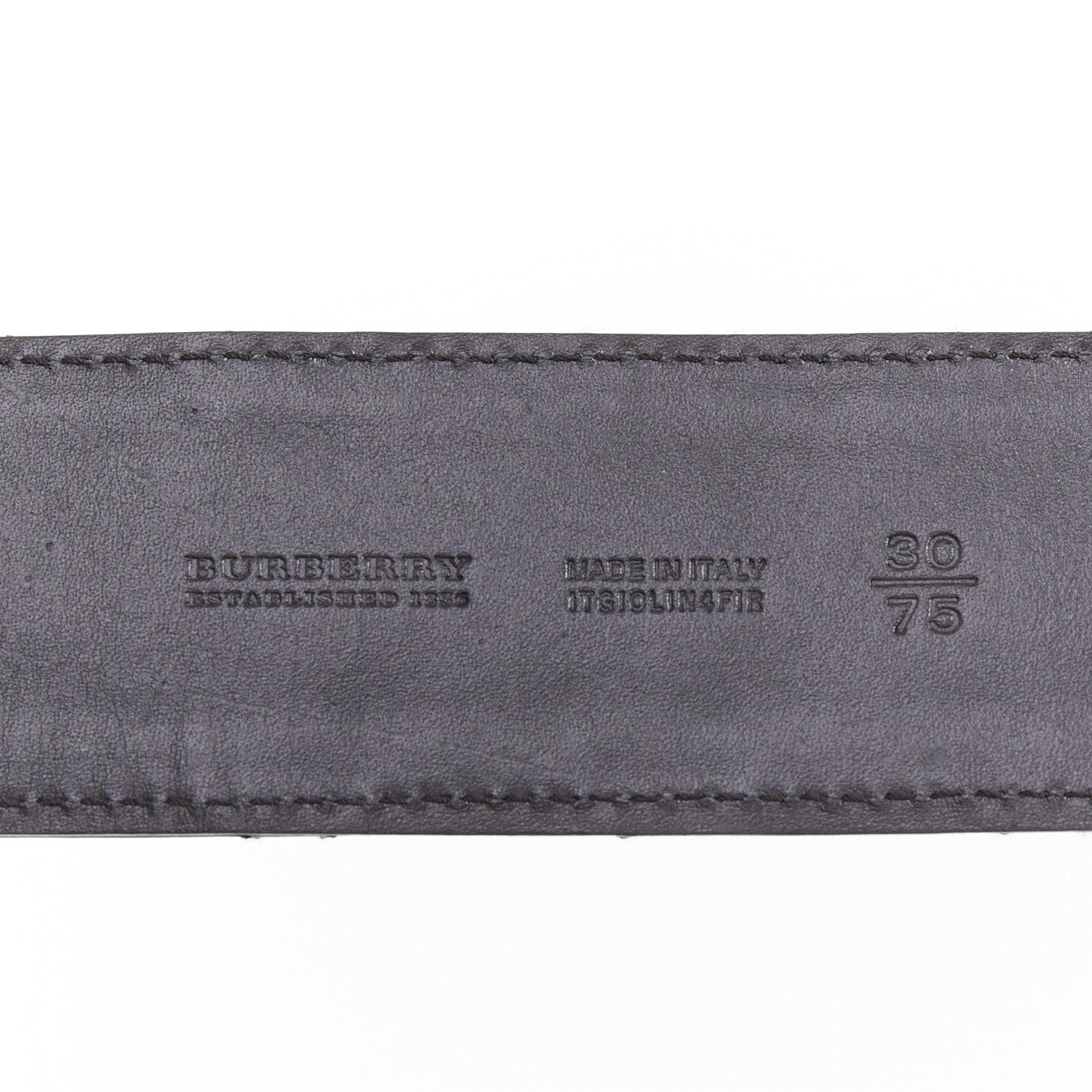 Burberry cintura in vernice nera con fibbia rettangolare trapuntata a diamante 75cm in vendita 3