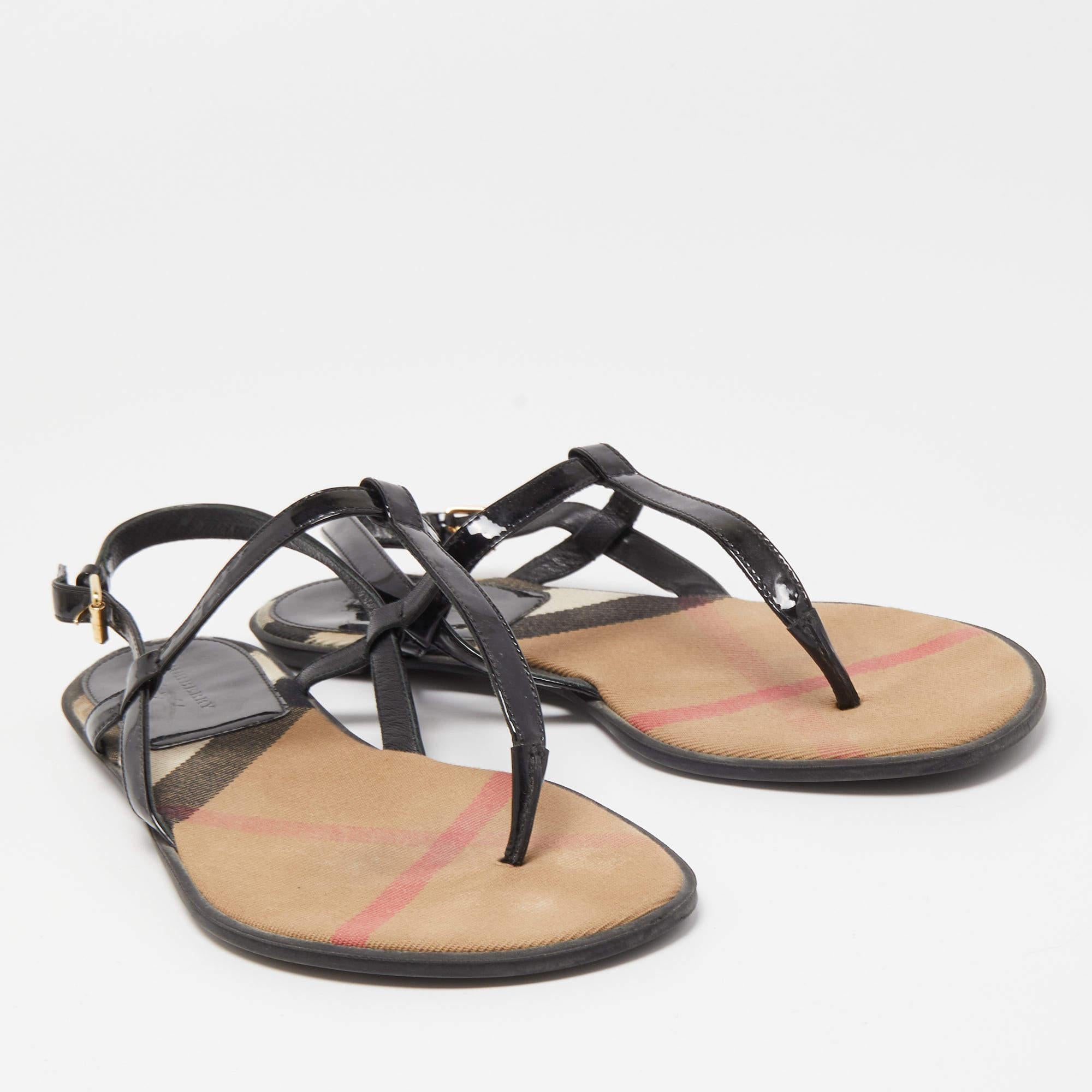 Women's Burberry Black Patent Leather Thong Flat Sandals Size 36