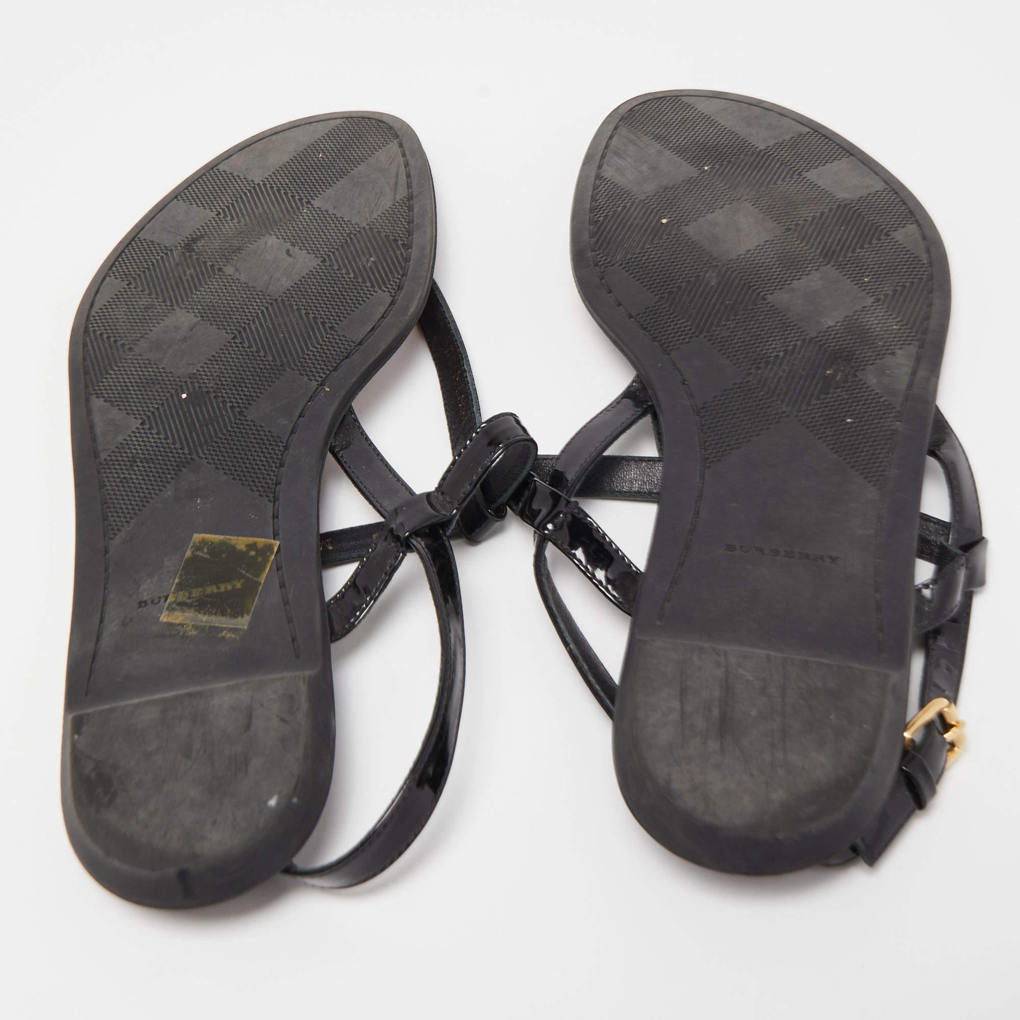 Burberry Black Patent Leather Thong Flat Sandals Size 36 1