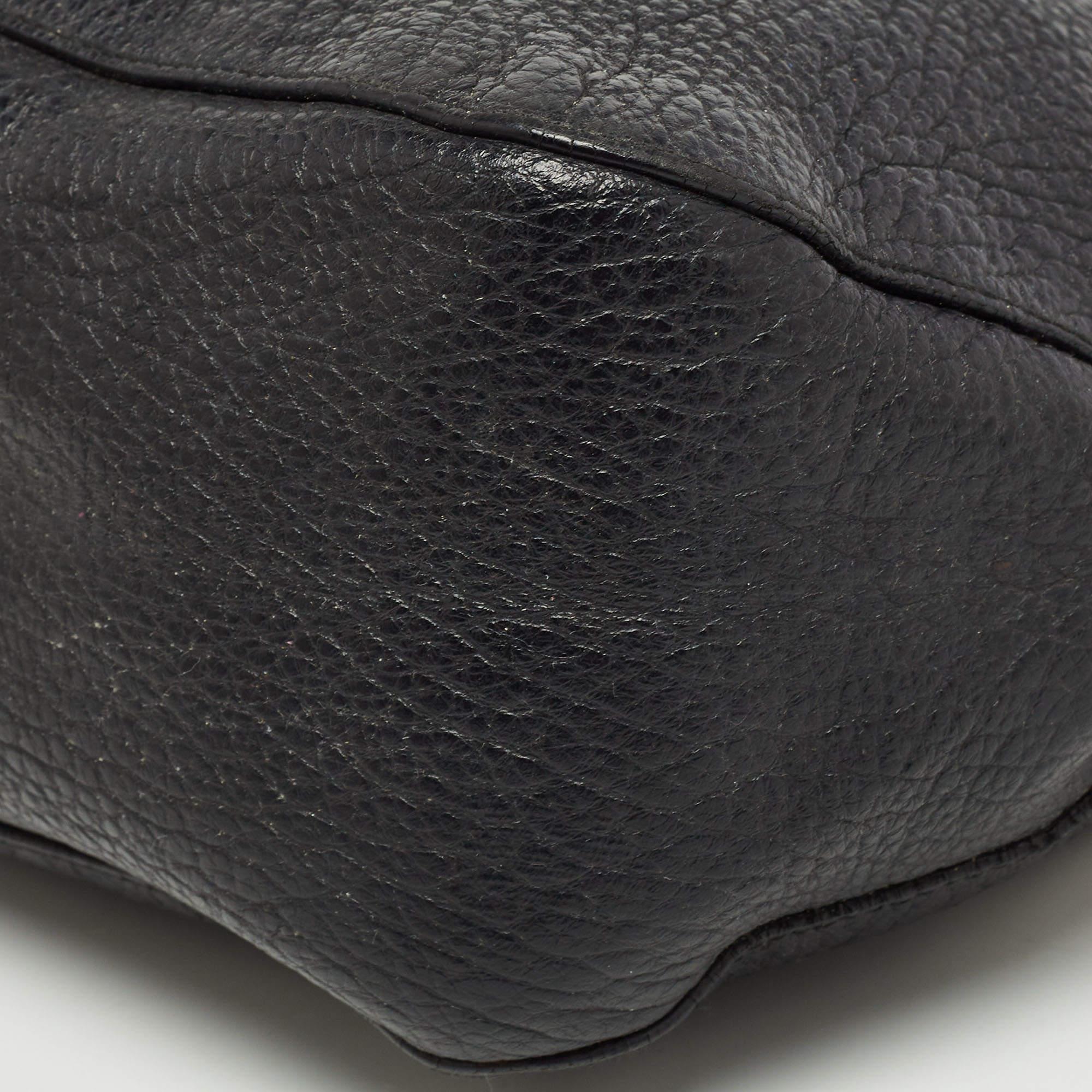 Burberry Black Pebbled Leather Ledbury Hobo In Fair Condition For Sale In Dubai, Al Qouz 2