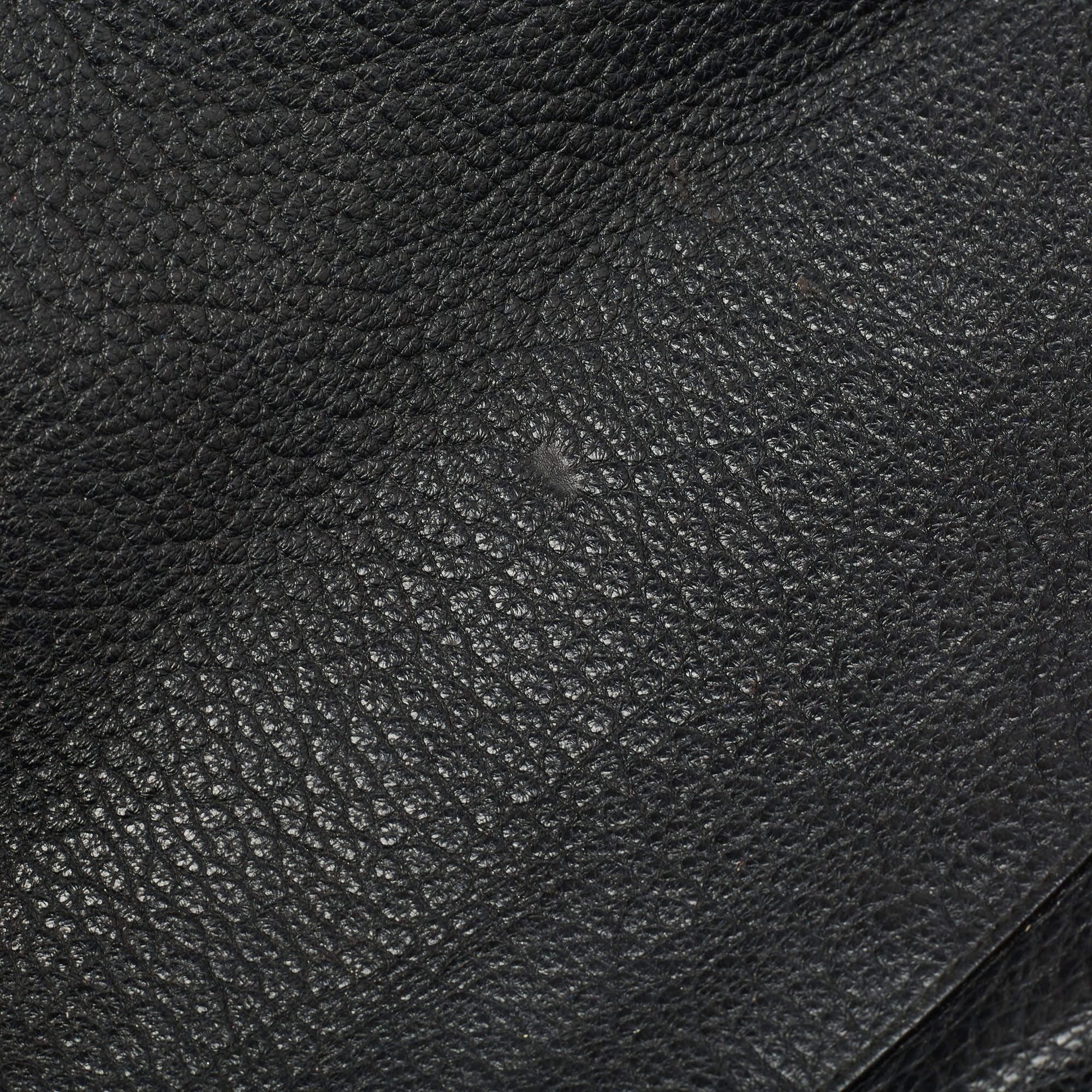 Burberry Black Pebbled Leather Ledbury Hobo For Sale 5