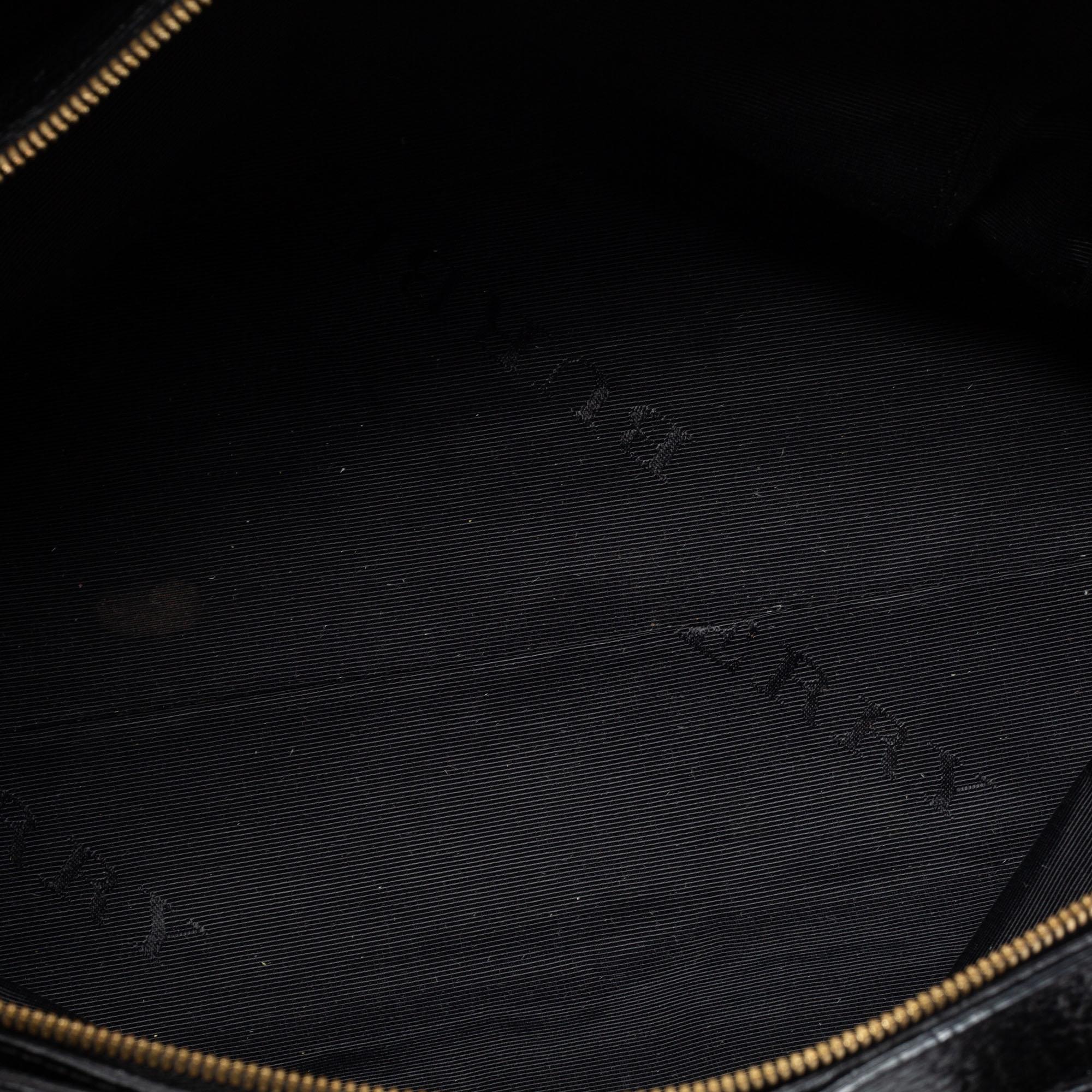 Women's Burberry Black Pebbled Leather Zip Boston Bag