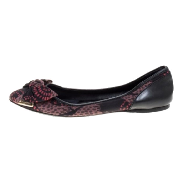 Burberry Ballerine con fiocco in raso stampato nero misura 38