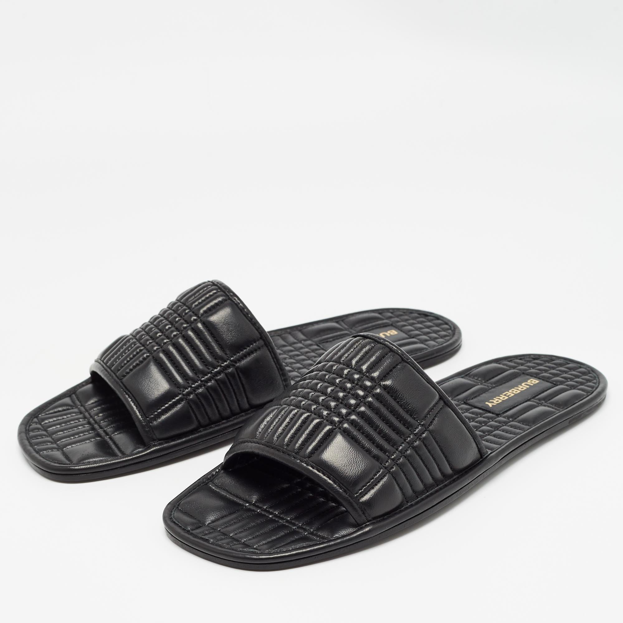 Burberry Black Quilted Leather Alixa Flat Slides Size 38 For Sale 5