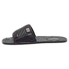 Burberry Black Quilted Leather Alixa Flat Slides Size 38 Used Burberry Black Quilted Leather Alixa Flat Slides Size 38
