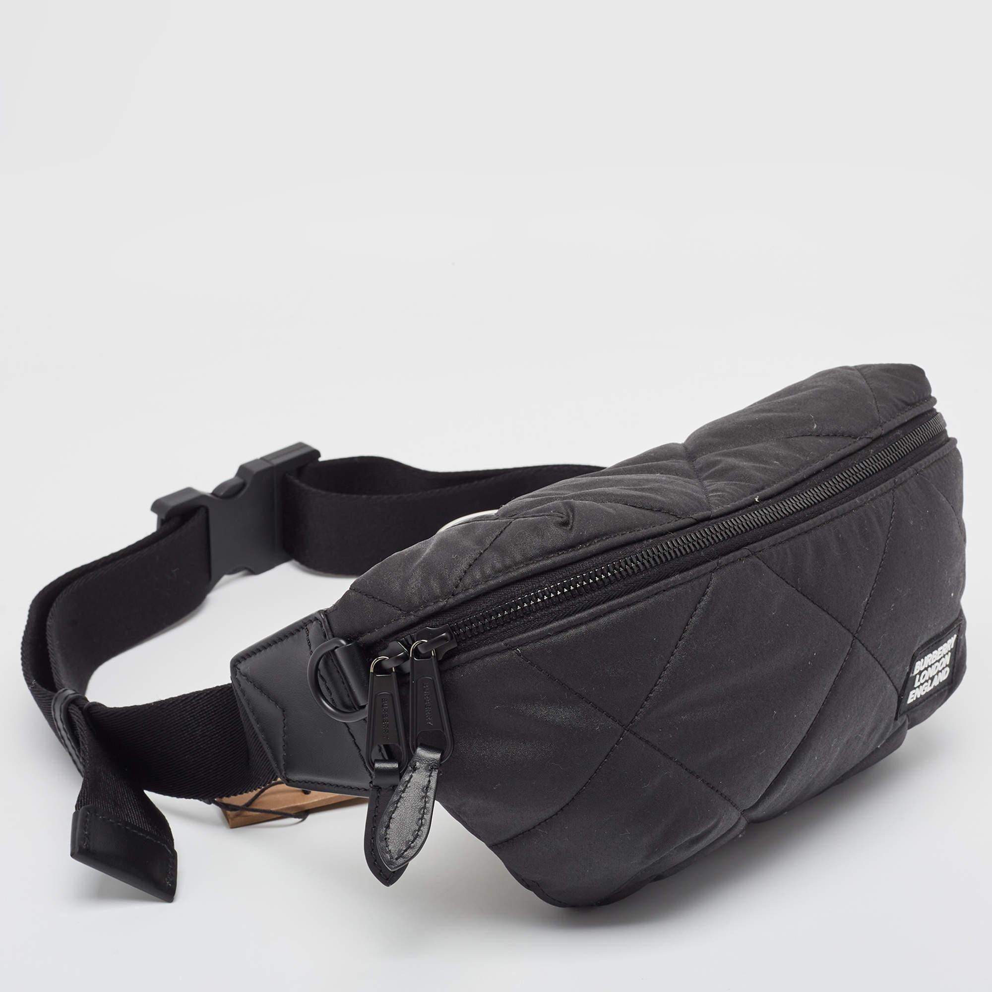 Nero Borsa Sonni in nylon trapuntato nero di Burberry in vendita