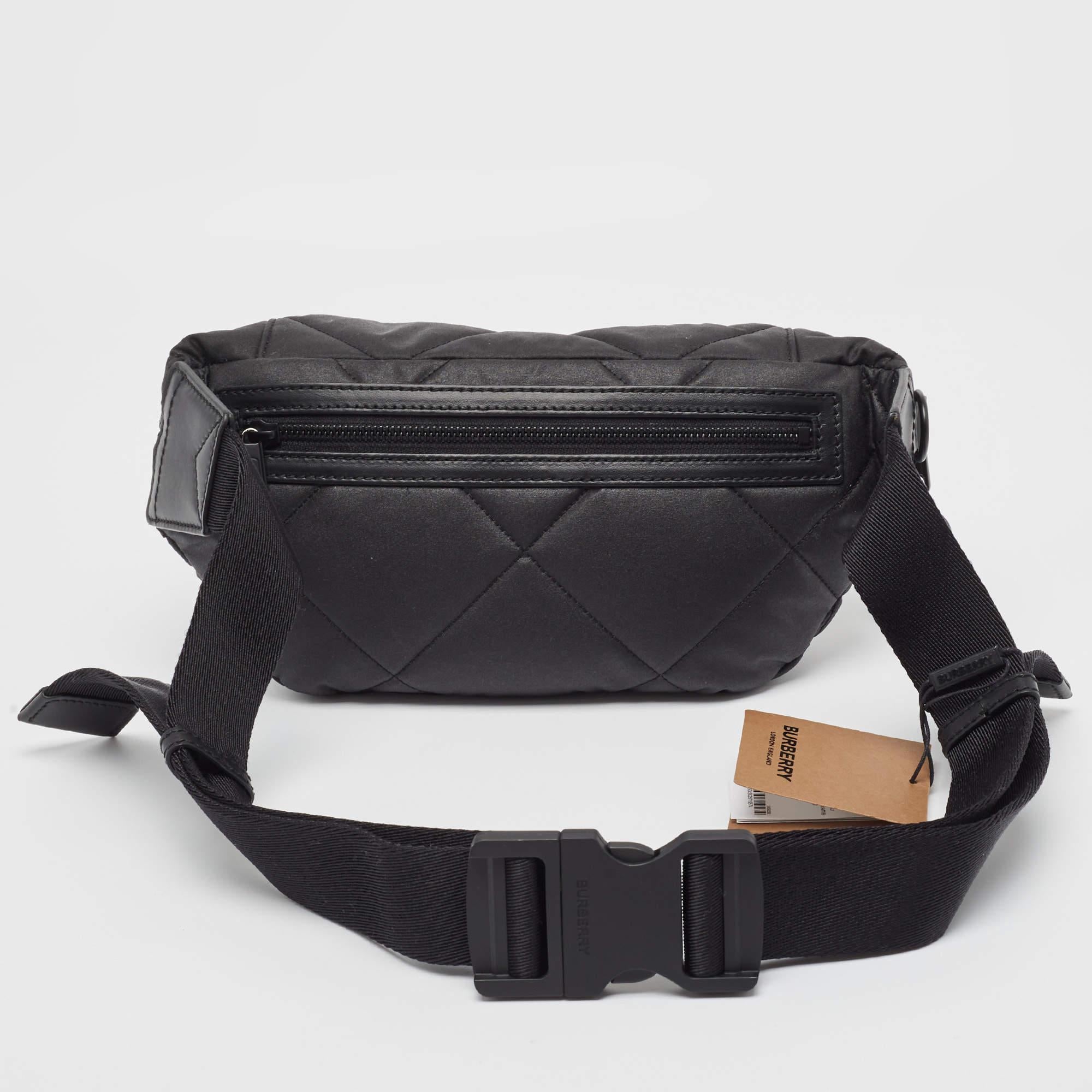 Borsa Sonni in nylon trapuntato nero di Burberry In condizioni buone in vendita a Dubai, Al Qouz 2