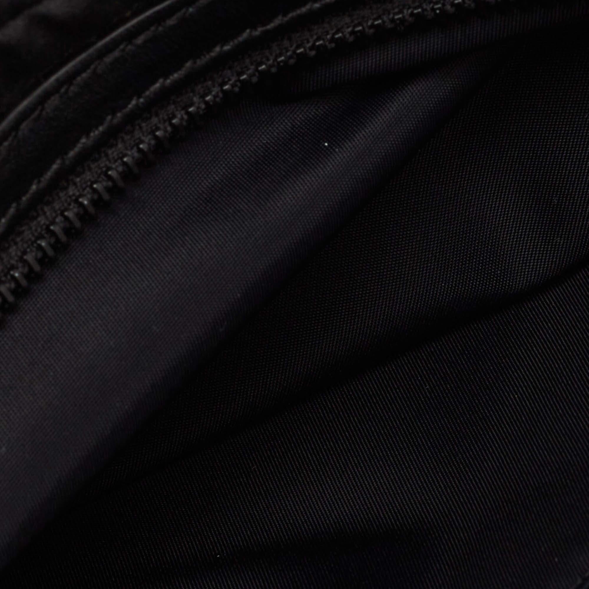 Borsa Sonni in nylon trapuntato nero di Burberry in vendita 3