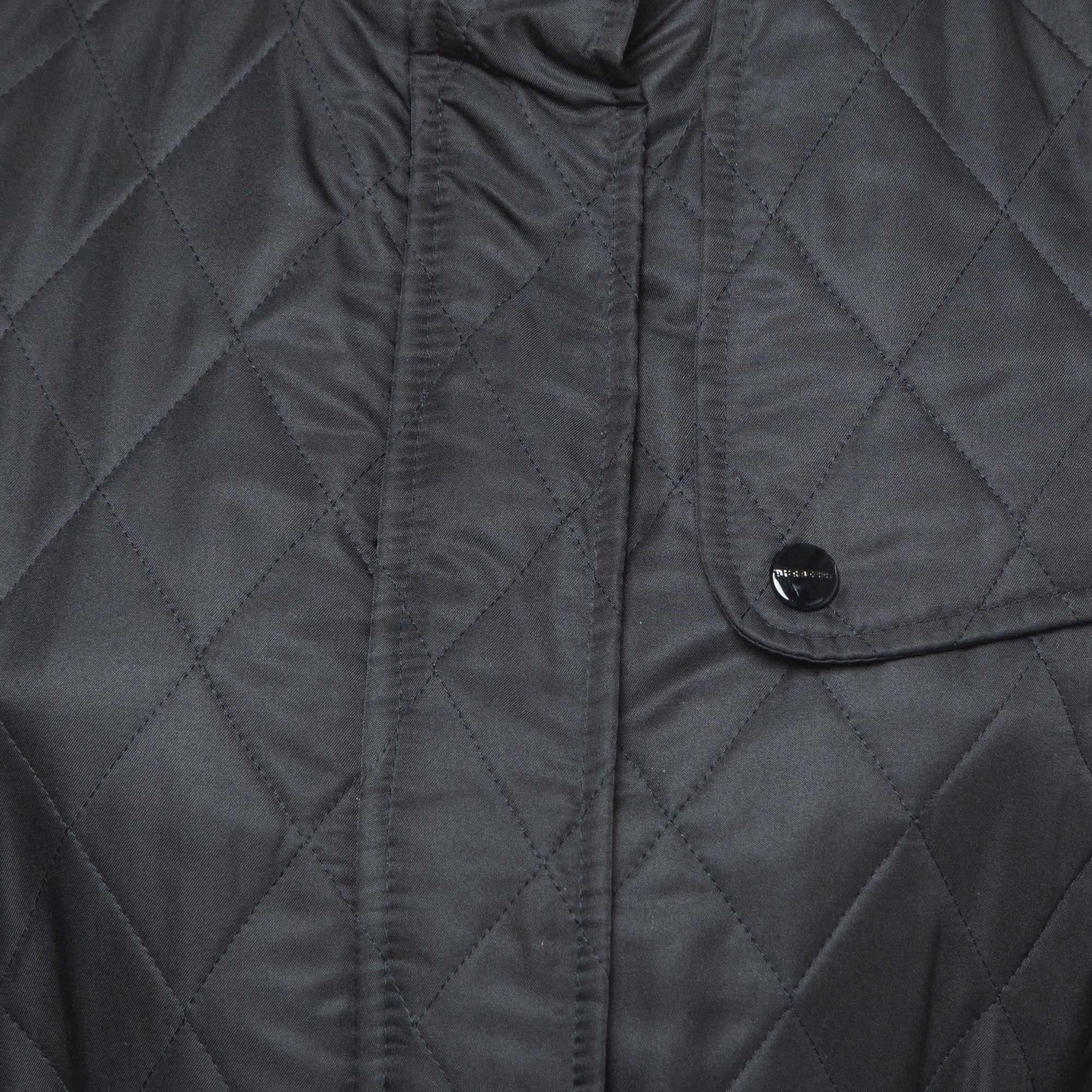 Burberry Black Quilted Synthetic Zip Front Jacket S In Good Condition In Dubai, Al Qouz 2