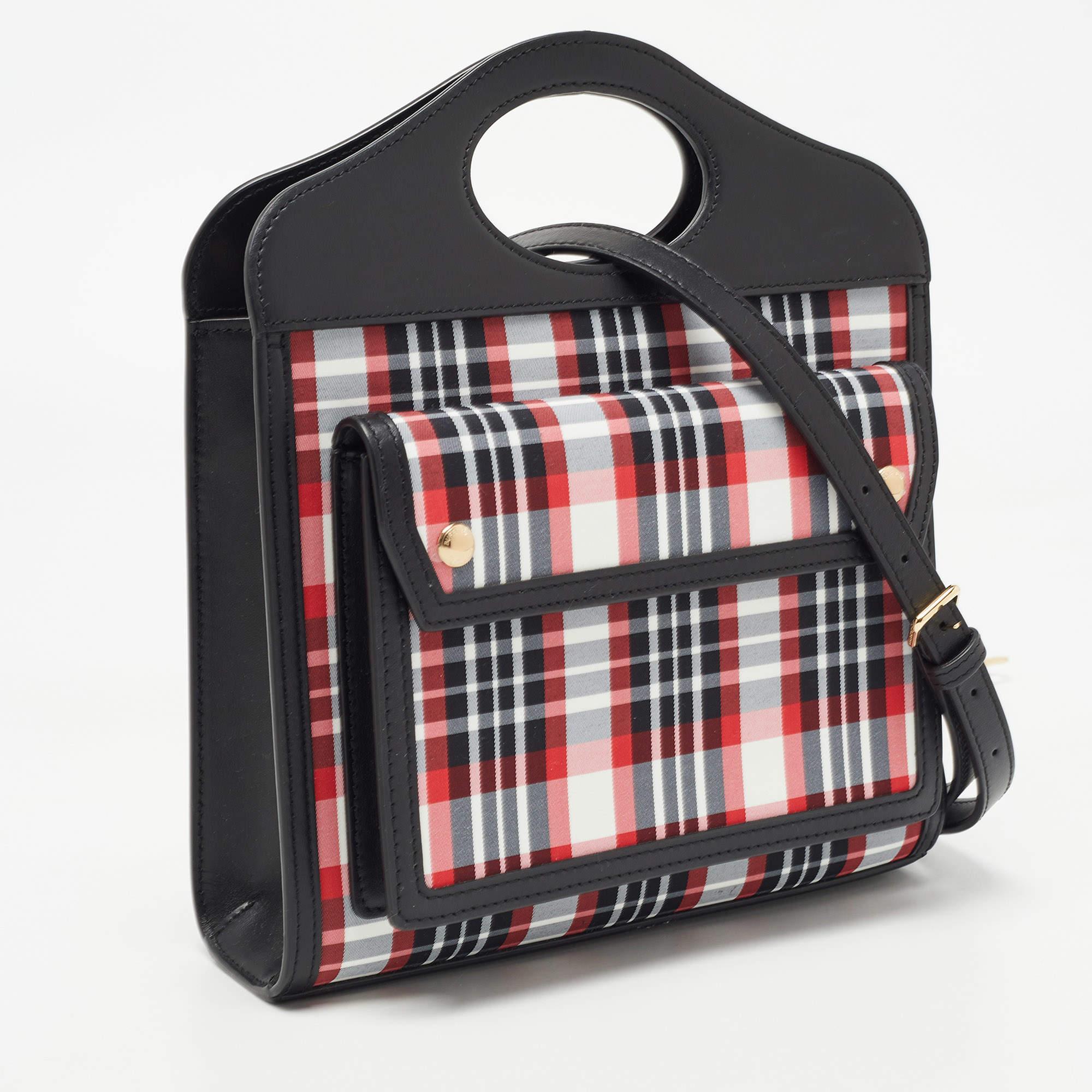 Burberry Black/Red Vintage Check Fabric and Leather Mini Pocket Bag In New Condition In Dubai, Al Qouz 2