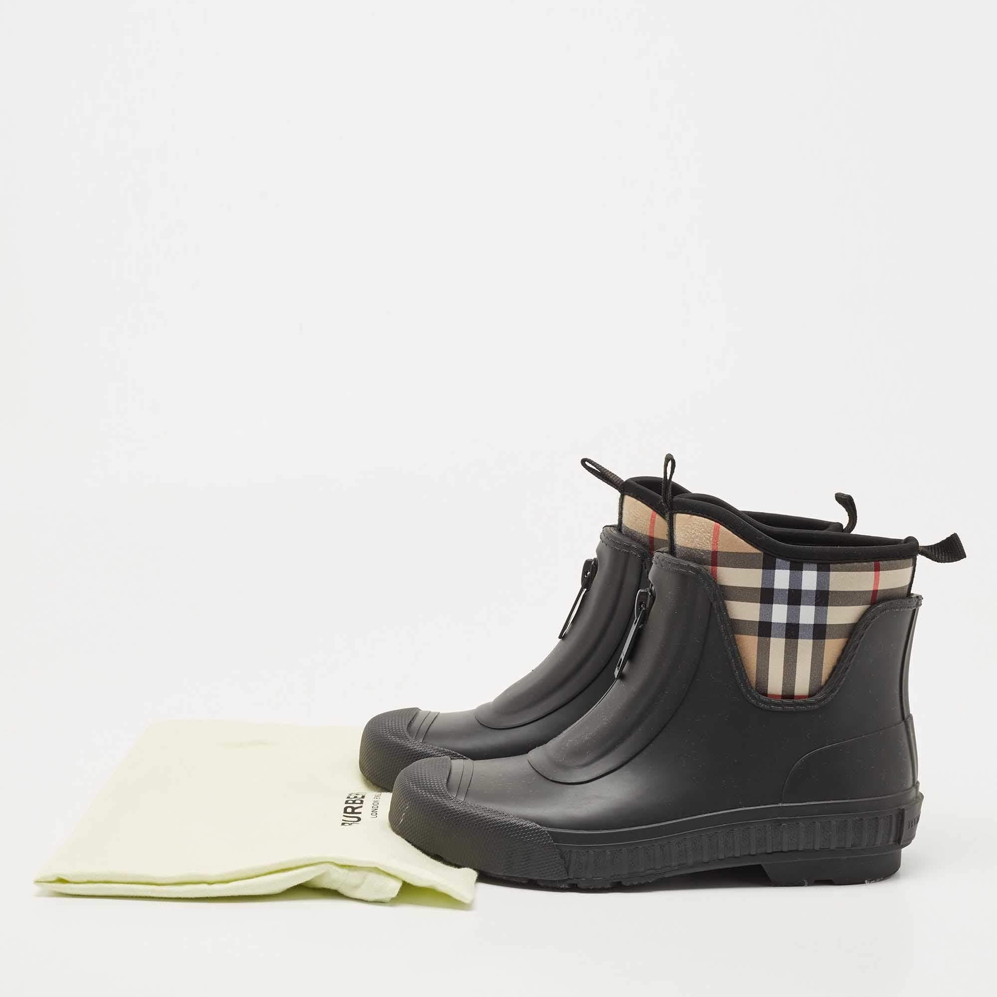 Burberry Black Rubber and Vintage Check Neoprene Rain Boots Size 37 4