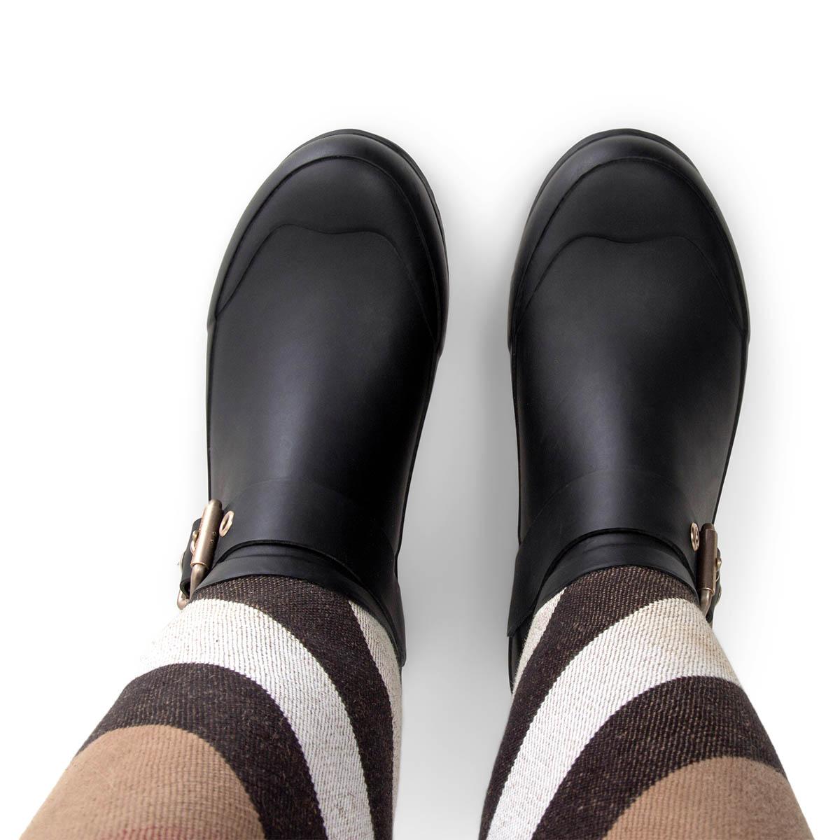 Women's BURBERRY black RUBBER & CLASSIC CHECK CANVAS Rain Boots Shoes 35 For Sale