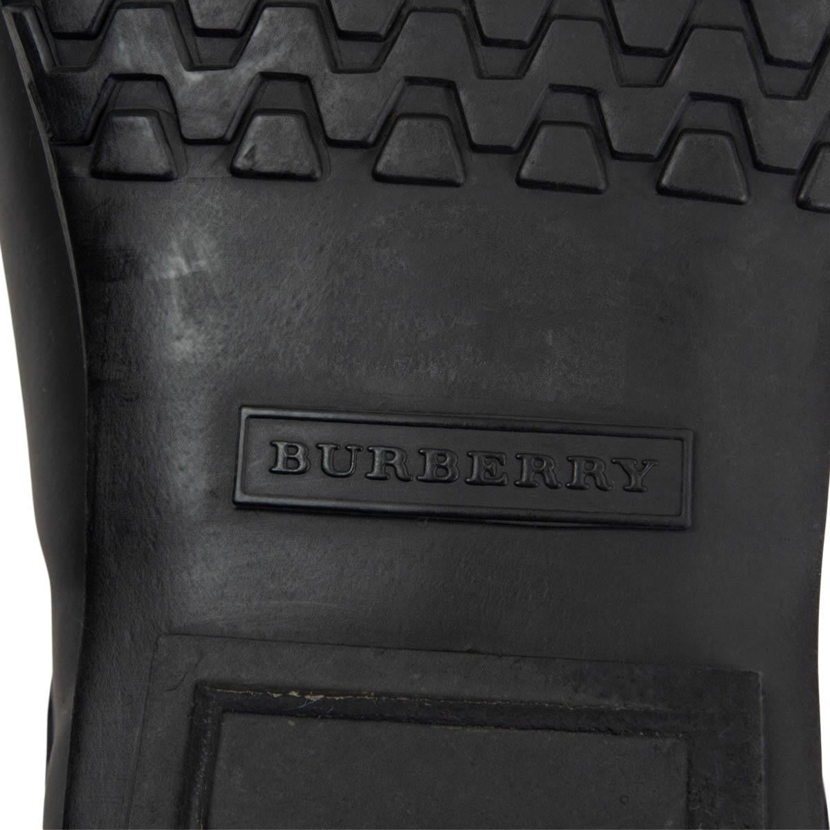 BURBERRY black RUBBER & CLASSIC CHECK CANVAS Rain Boots Shoes 35 For Sale 2