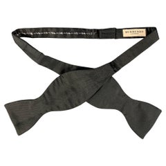 BURBERRY Black Silk Bow Tie