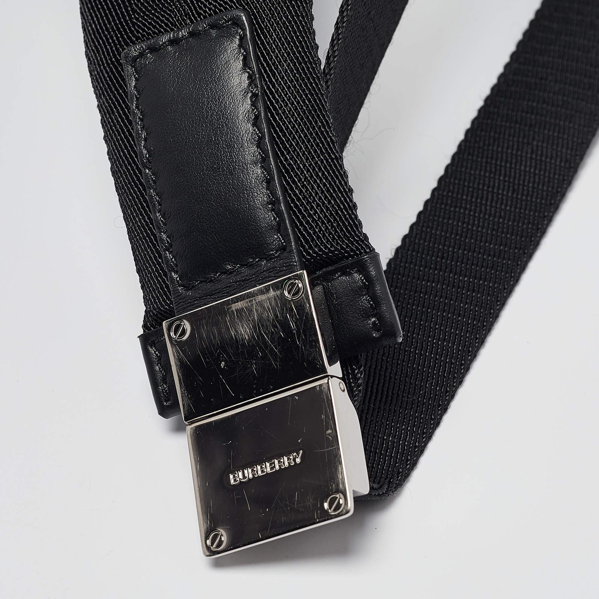 Burberry Black/Silver Mirror Effect Suede and Leather Backpack For Sale 2