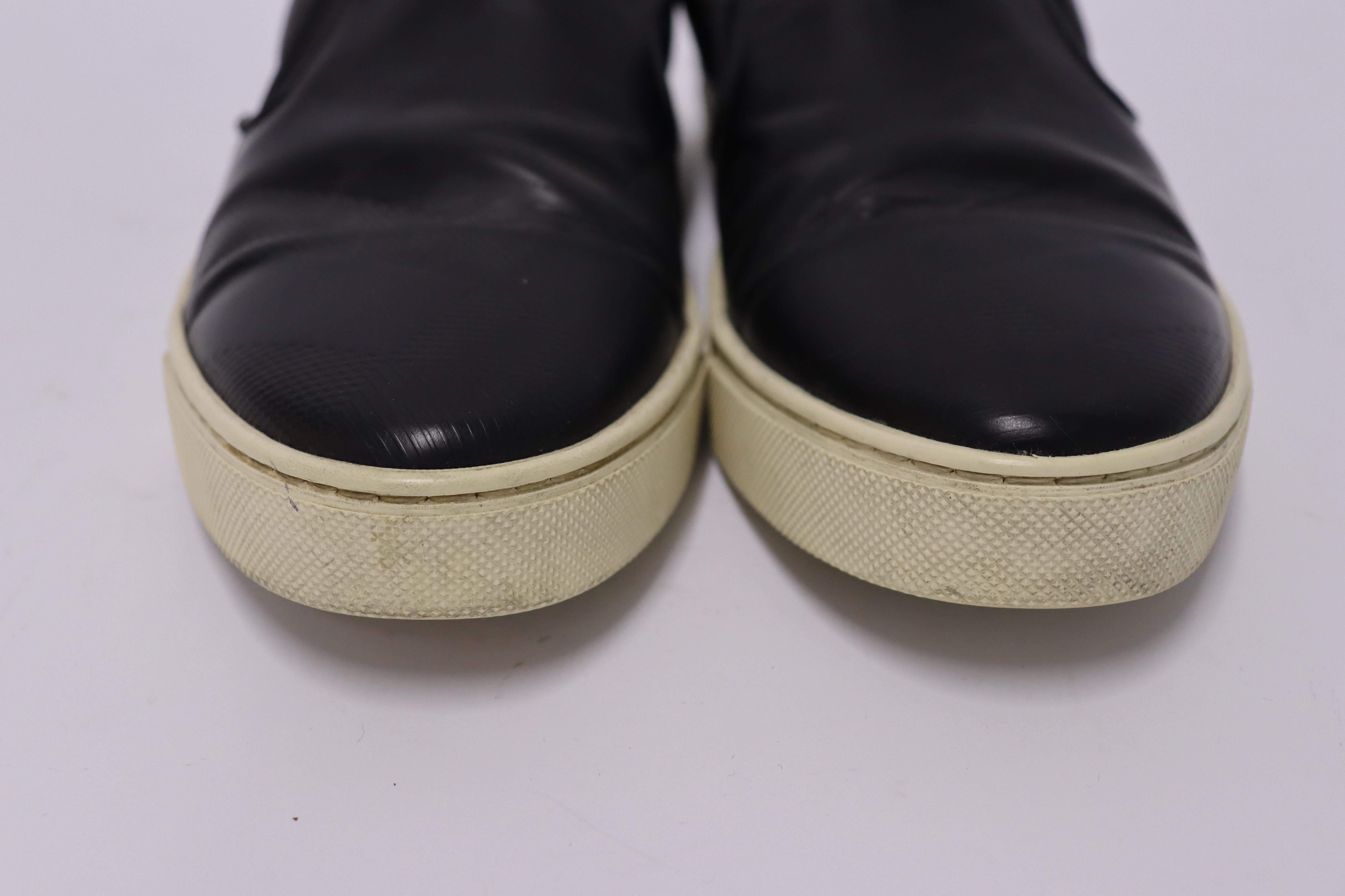 Burberry Black Slip on Leather Loafers Size EU 41.5 For Sale 1
