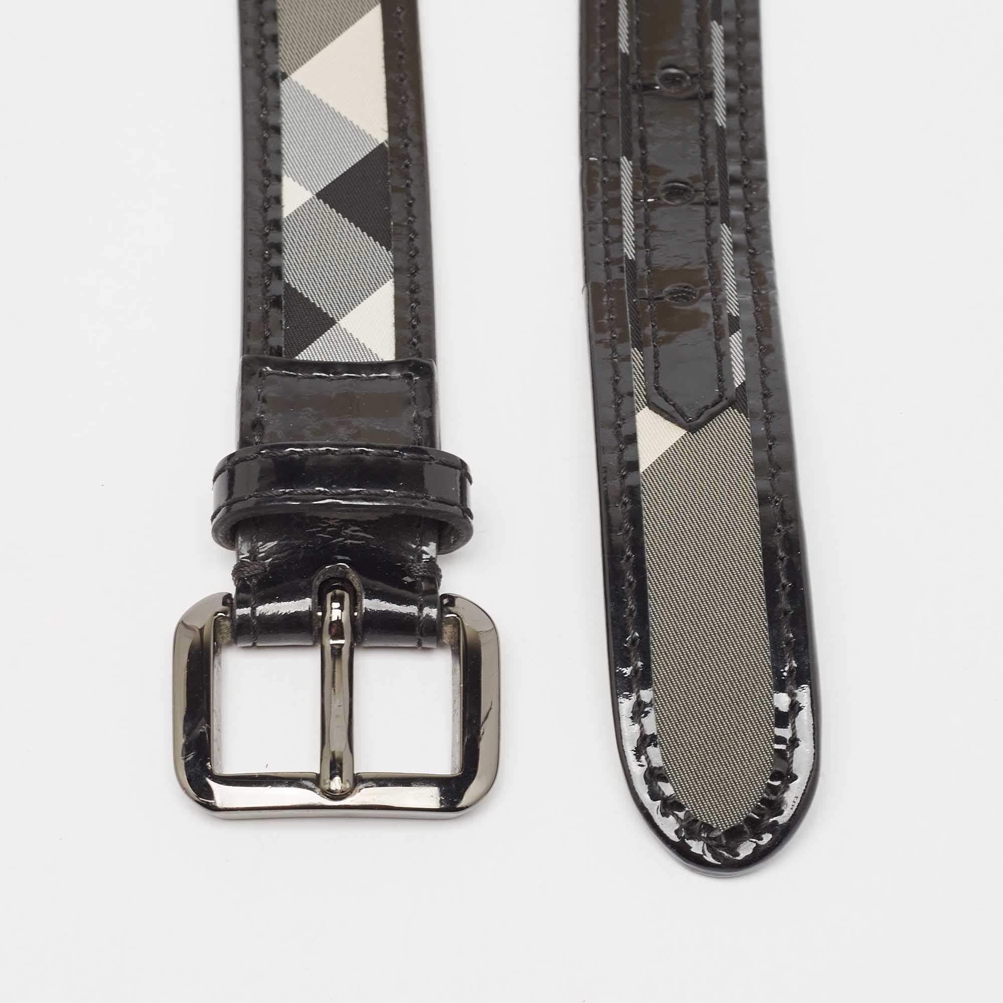 A classic add on to your collection of belts is this designer piece. Cut to a convenient length the belt has a smooth finish and a sturdy built. It will continually complement your style.