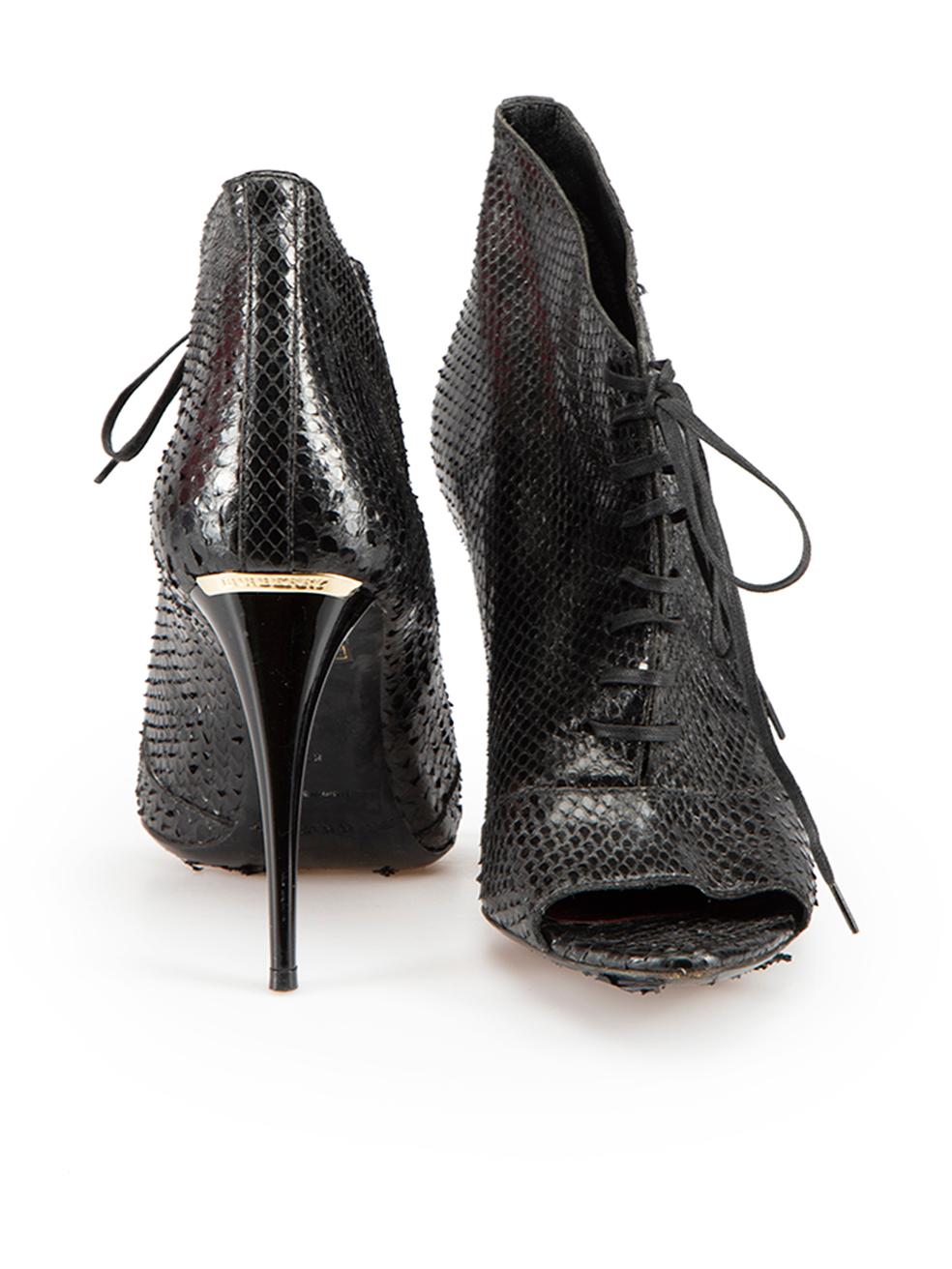 Noir Burberry talons à lacets en peau de serpent noir Taille IT 37 en vente