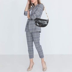 Borsa Olympia media in pelle morbida nera di Burberry