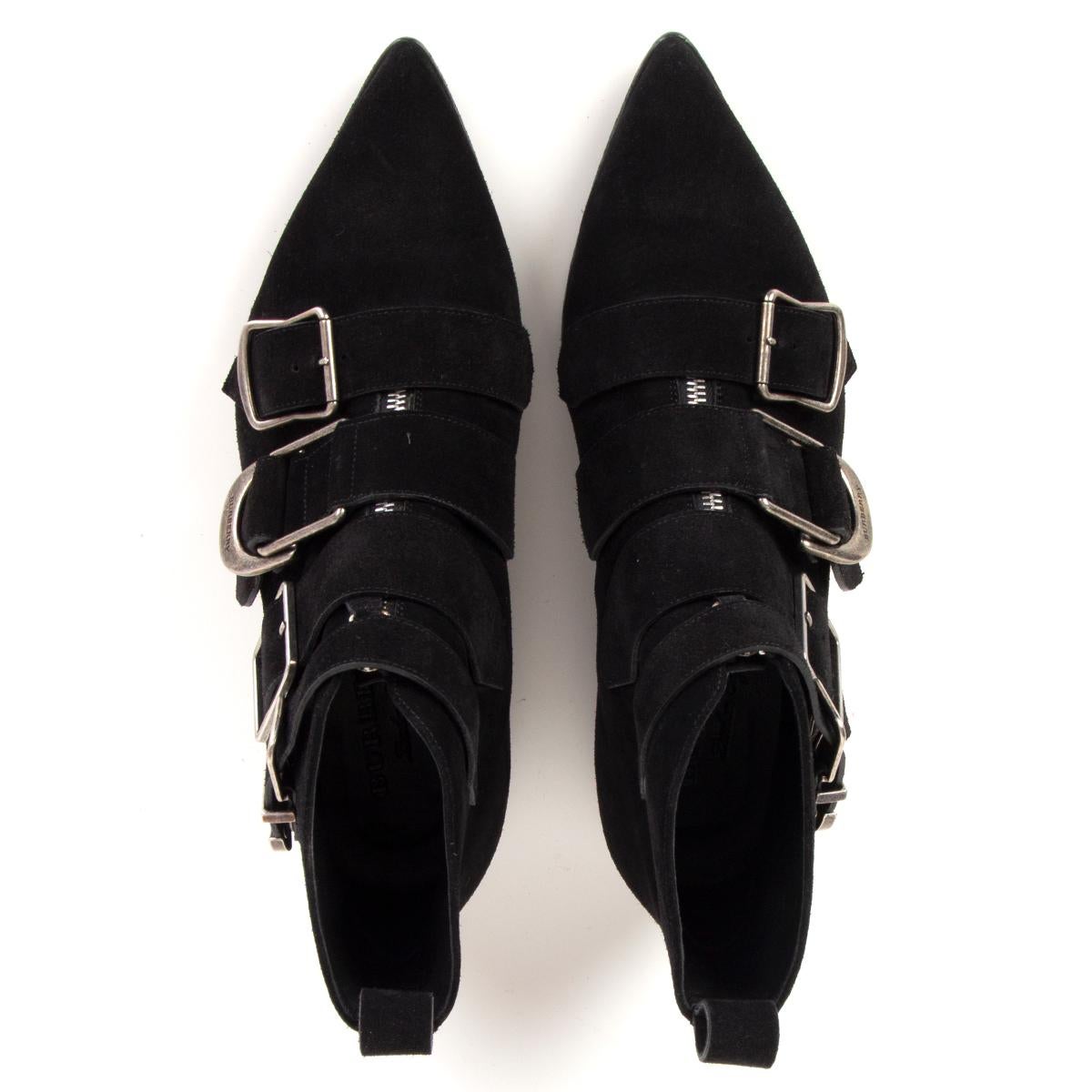 BURBERRY black suede MILNER BUCKLE DETAILS Ankle Boots Shoes 39 In Excellent Condition For Sale In Zürich, CH
