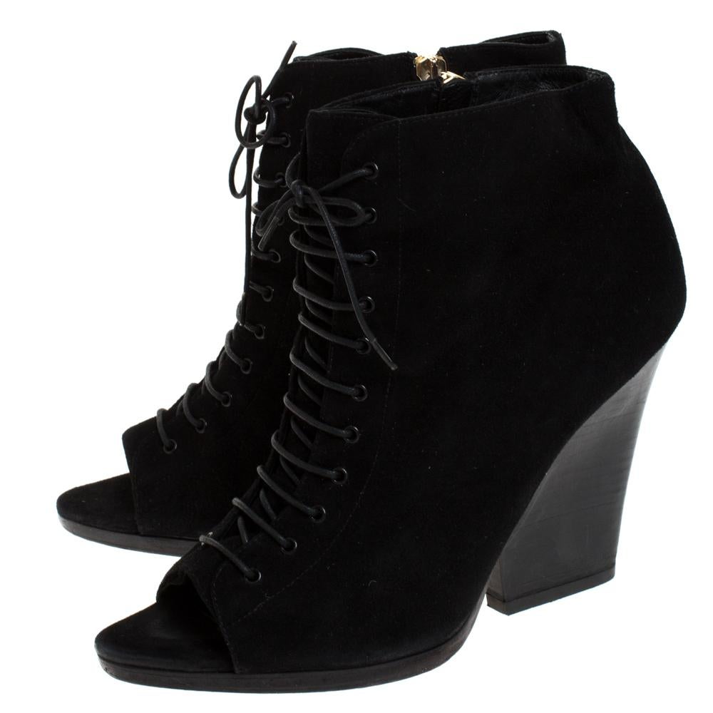 Burberry Black Suede Peep Toe Lace Up Booties Size 39 For Sale 3